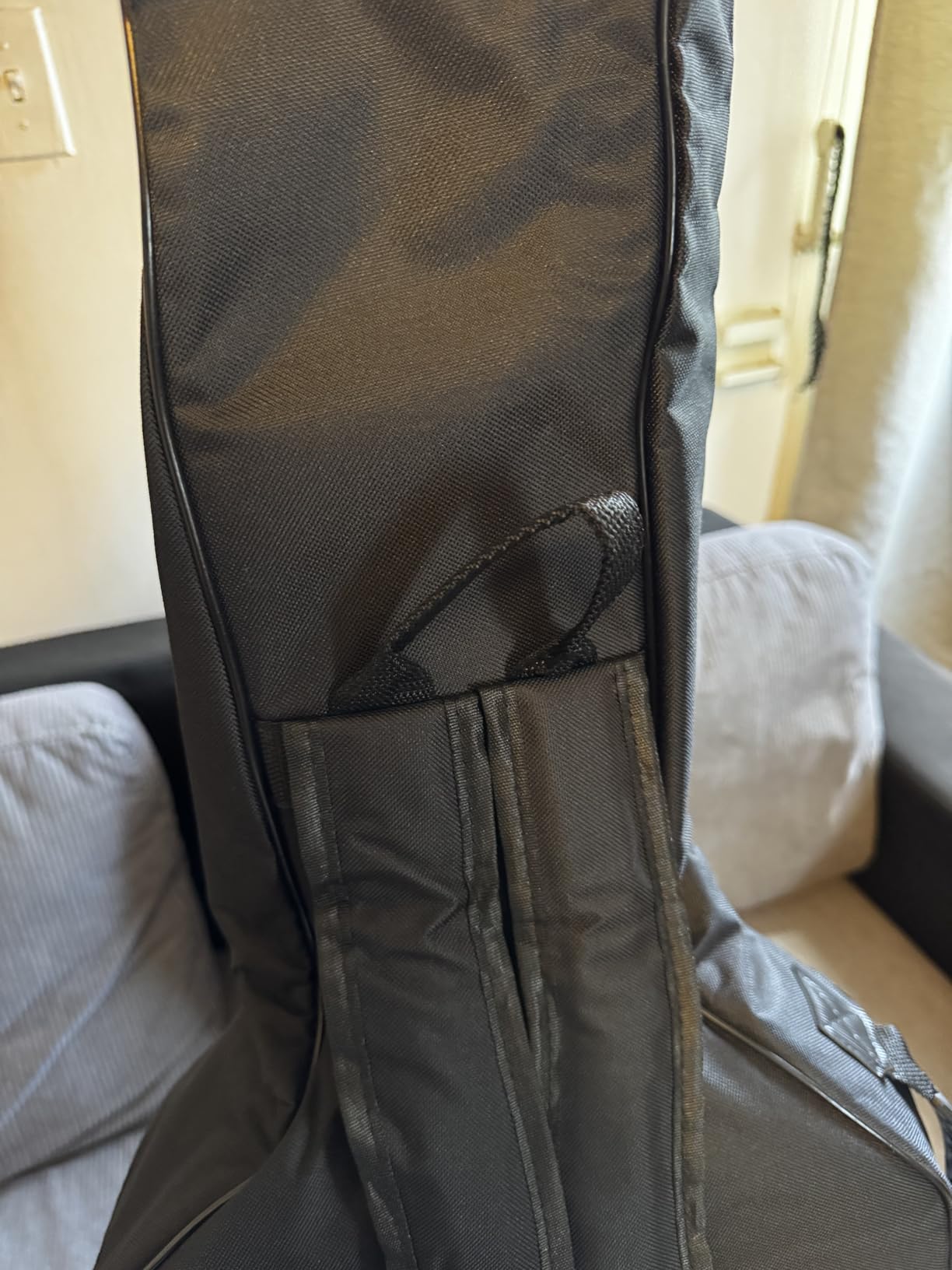 CAHAYA Acoustic Guitar Bag Thick Padding Waterproof Dual Adjustable Shoulder Strap Guitar Case Gig Bag 40 41 inch with Back Hanger Loop customer photo 1