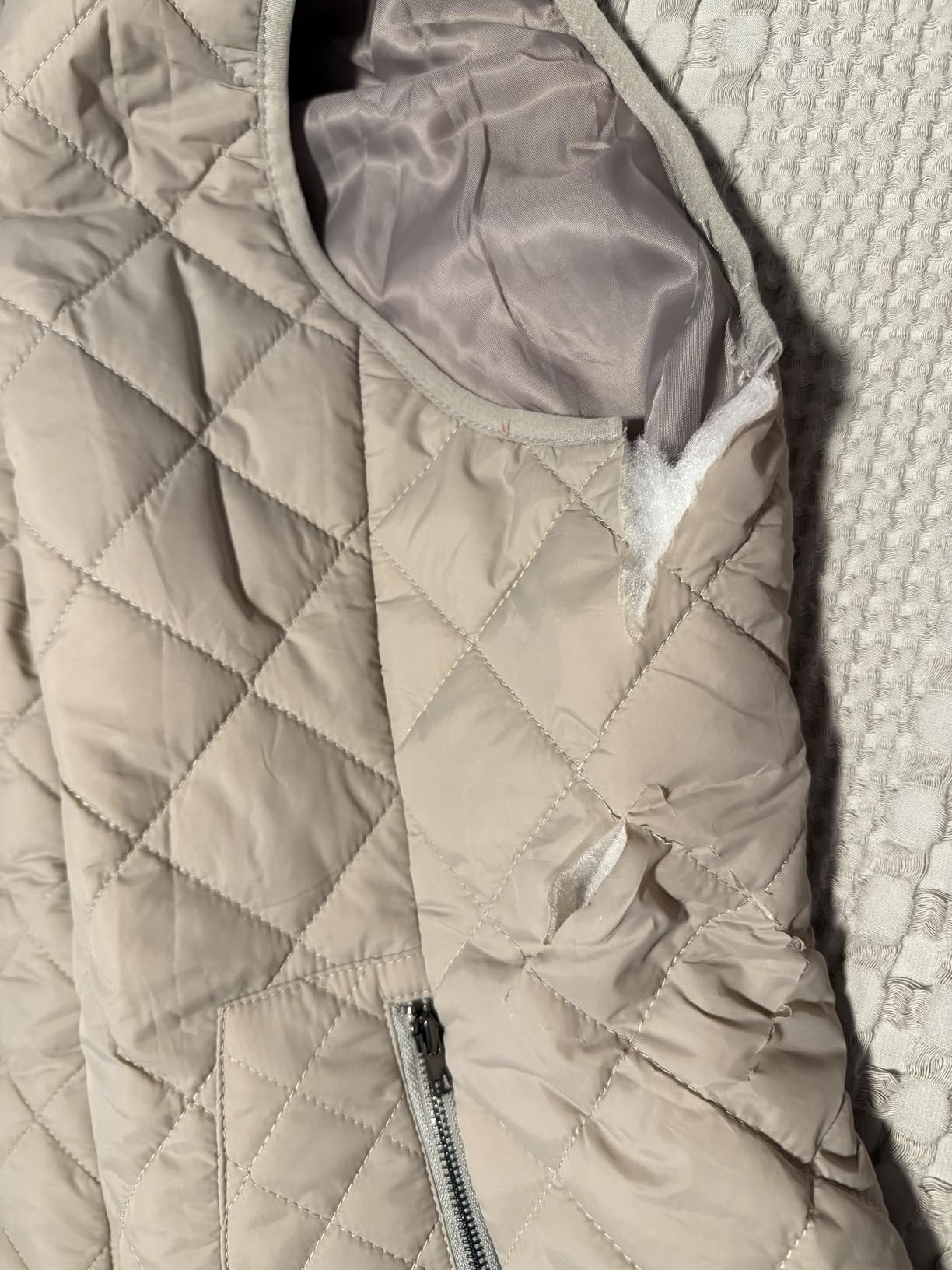 Argstar Women's Vest, Quilted Lightweight Zip Pockets Padded Gilet (XS-3XL) customer photo 1