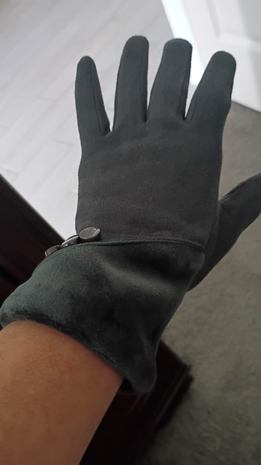 Alepo Womens Winter Warm Gloves With Sensitive Touch Screen Texting Fingers, Fleece Lined Windproof Gloves customer photo 1