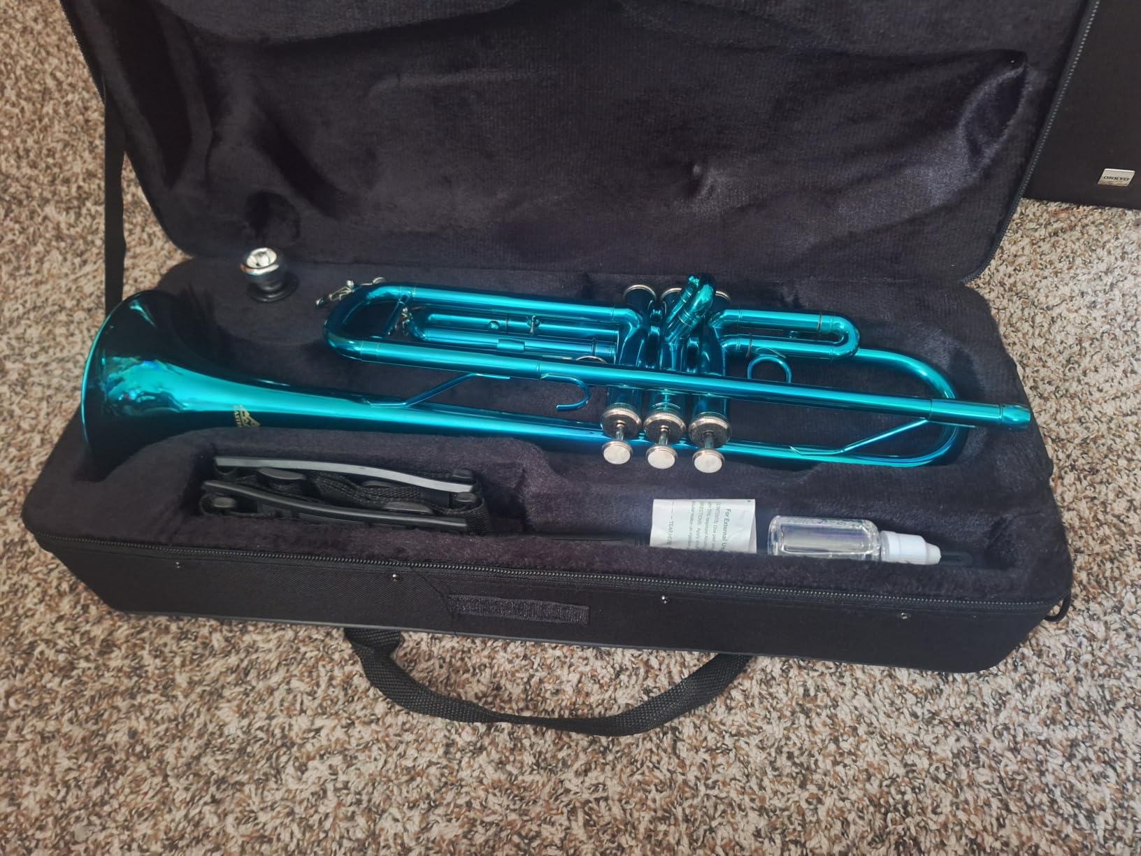 EASTROCK Bb Trumpet Standard Trumpet Set with Carrying Case,Gloves, 7C Mouthpiece and Cleaning Kit (Dark Blue) customer photo 1