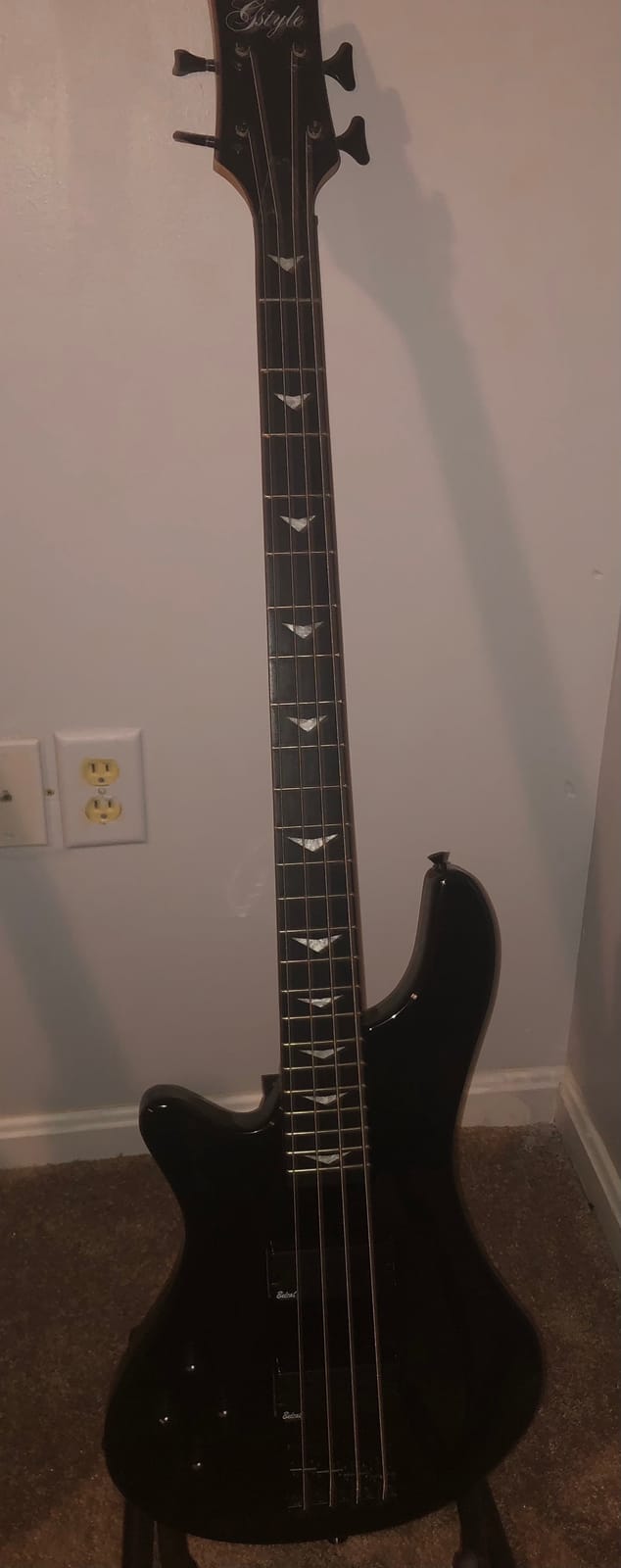 Tario Left-handed 4 String Black Electric Bass, Bolt-on Maple Neck, Poplar Body customer photo 2