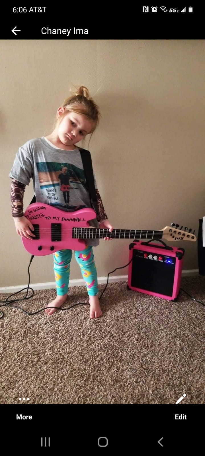 LyxPro 30 Inch Electric Guitar and Starter Kit for Kids with 3/4 Size Beginner's Guitar, Amp, Six Strings, Two Picks, Shoulder Strap, Digital Clip On Tuner, Guitar Cable and Soft Case Gig Bag - Pink customer photo 2
