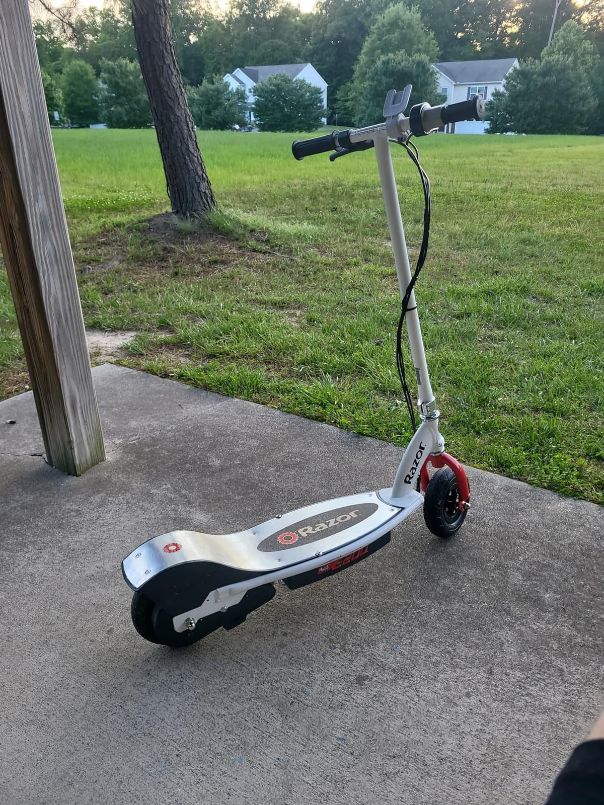 Razor E200 Electric Scooter for Kids Ages 13+ - 8
