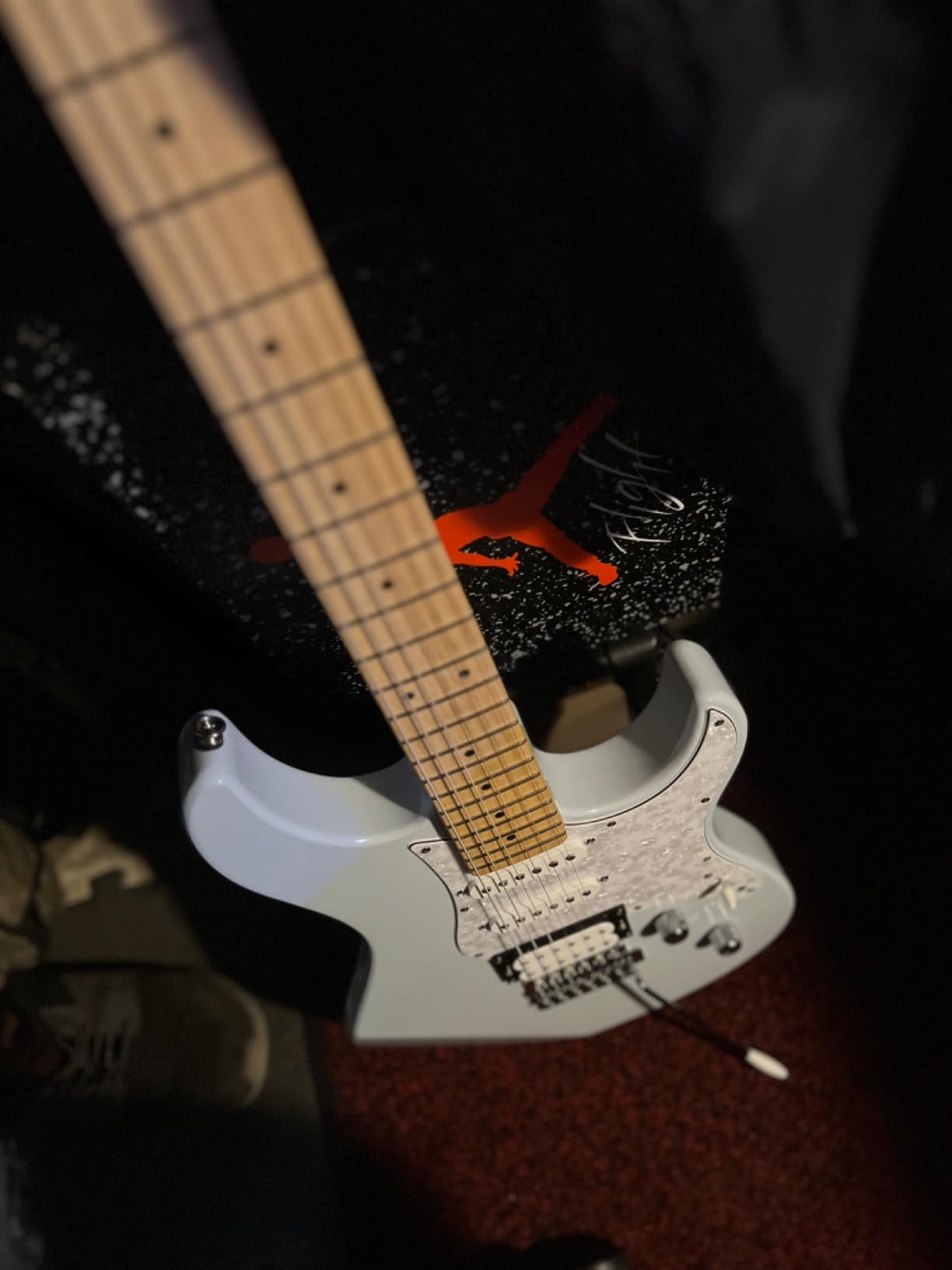 Yamaha PAC112V Electric Guitar Vintage White customer photo 1
