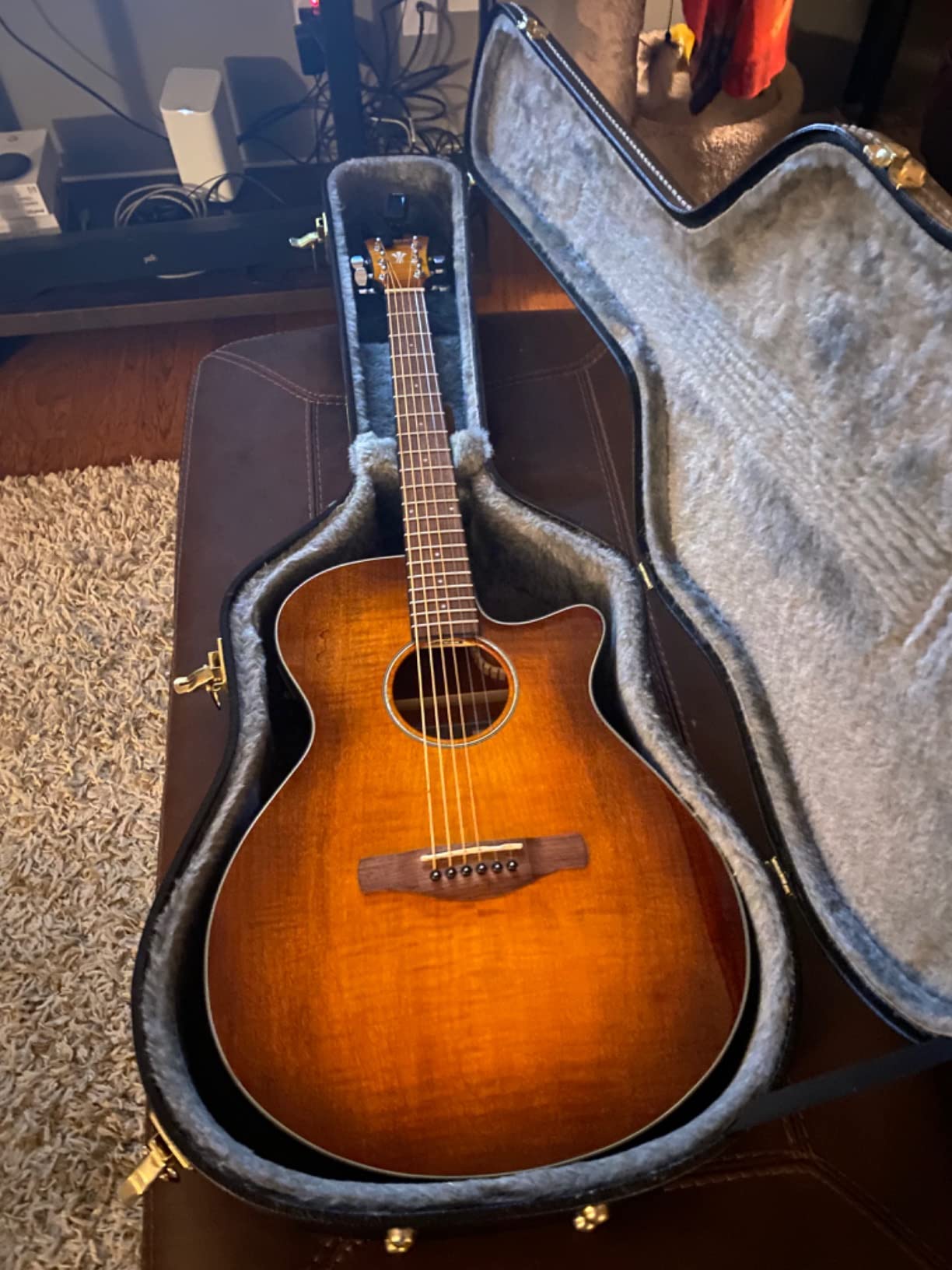 Ibanez AEG70 Acoustic-Electric Guitar - Vintage Violin High Gloss customer photo 2