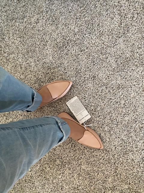 Amazon Essentials Women's Loafer Flat customer photo 2