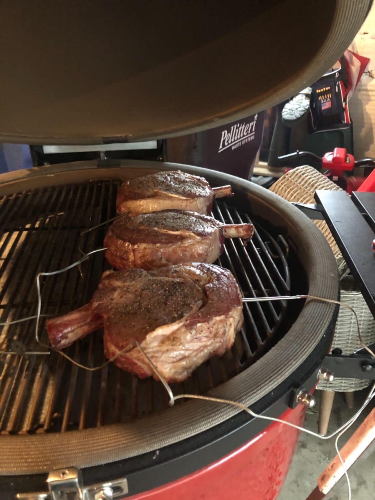 Kamado Joe Big Joe Series III 24-inch Ceramic Charcoal Grill and Smoker with Premium Cart, SloRoller Insert and 450 Cooking Square Inches in Red, Model KJ15041021 customer photo 2