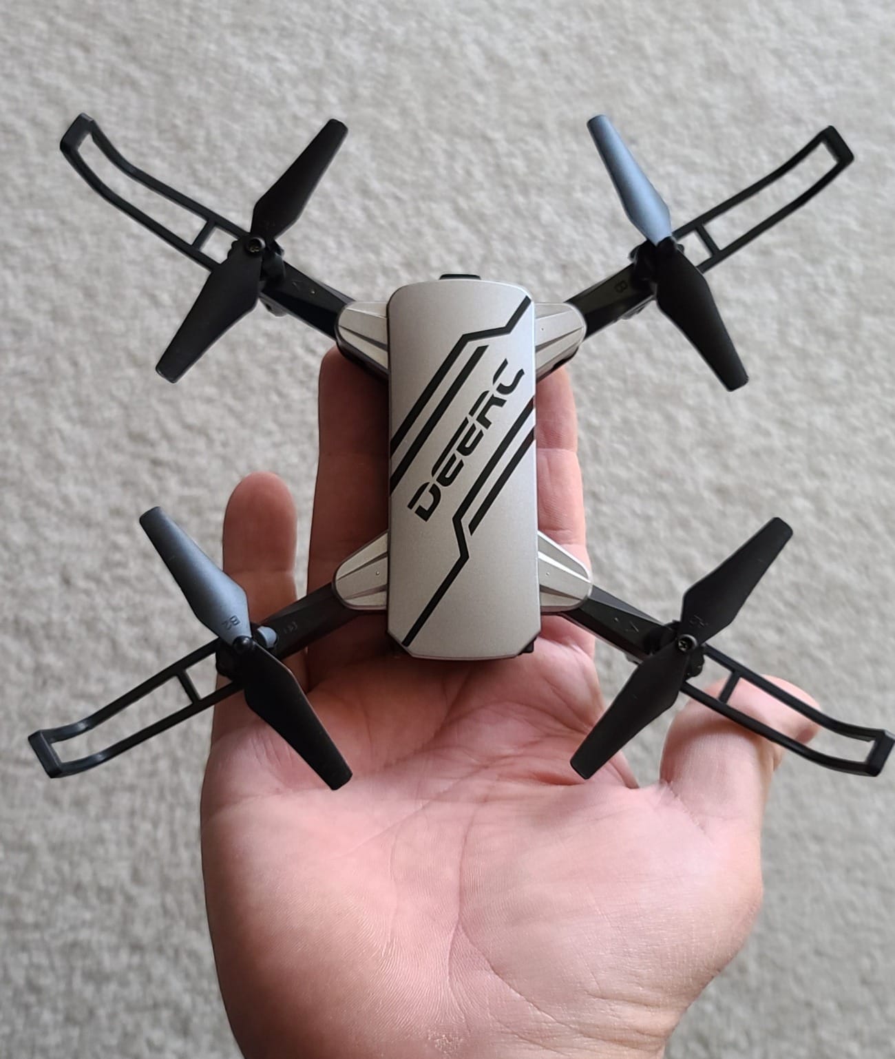 DEERC D20 Mini Drone for Kids with 1080P HD FPV Camera Remote Control Toys Gifts for Boys Girls with Altitude Hold, Headless Mode, One Key Start Speed Adjustment, 3D Flips 2 Batteries, Black customer photo 2