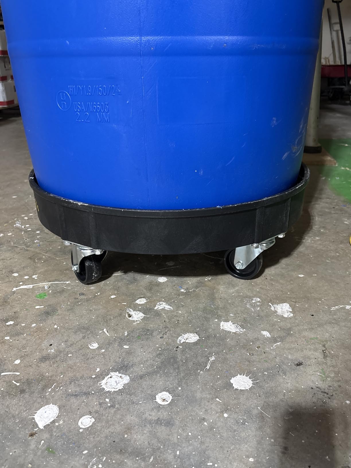 ELAFROS Heavy Duty Plastic Drum Dolly, 30/55 Gallon Barrel Cart, 900lb Gray customer photo 1