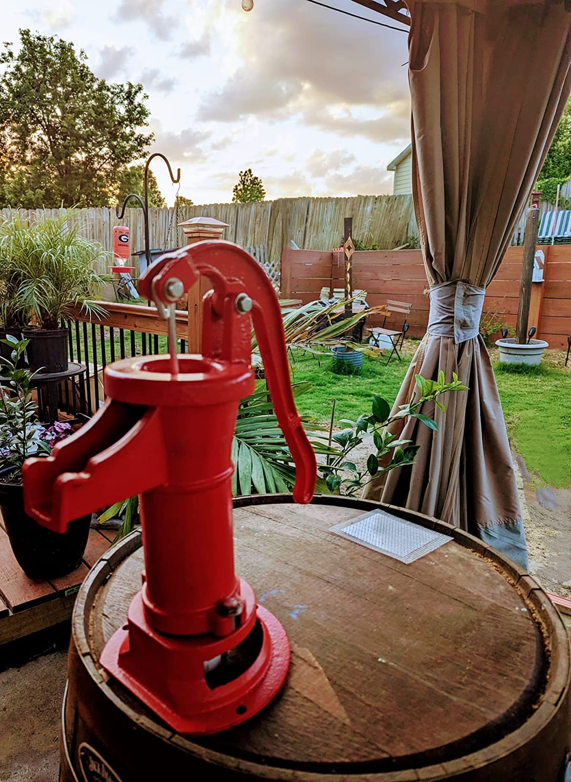 HFS(R) Hand Water Well Pump Manual Pitcher Pump Antique 25 FT Max. Lift Red Cast Iron for Home, Yard, Garden, Farm, Pond customer photo 1