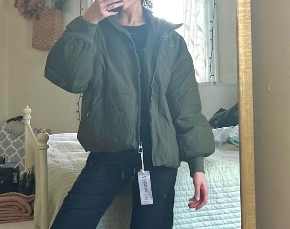 UANEO Puffer Jacket Womens Oversized Cropped Puffy Quilted Winter Jackets Coat customer photo 1