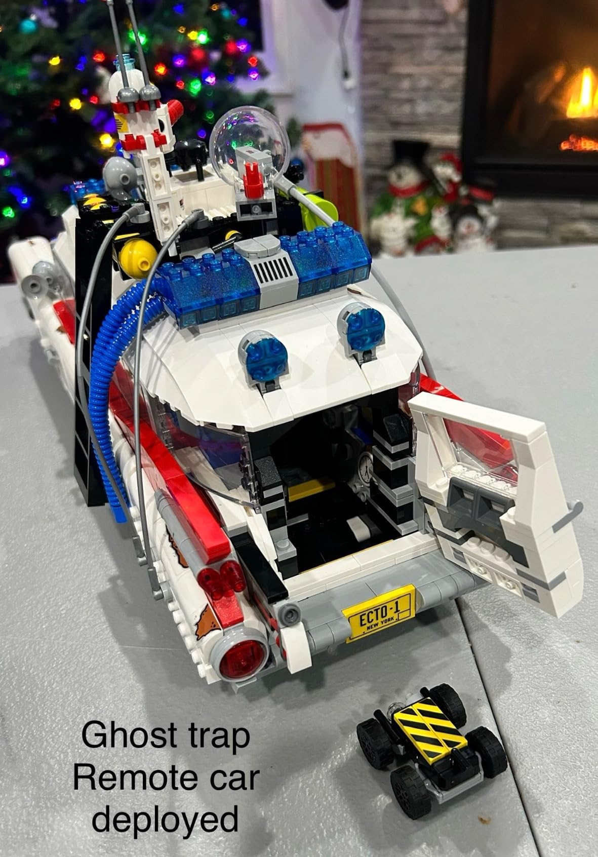 LEGO Icons Ghostbusters ECTO-1 10274 Car Kit, Large Set for Adults, Gift Idea for Men, Women, Her, Him, Collectable Model for Display, Nostalgic Home Décor customer photo 2