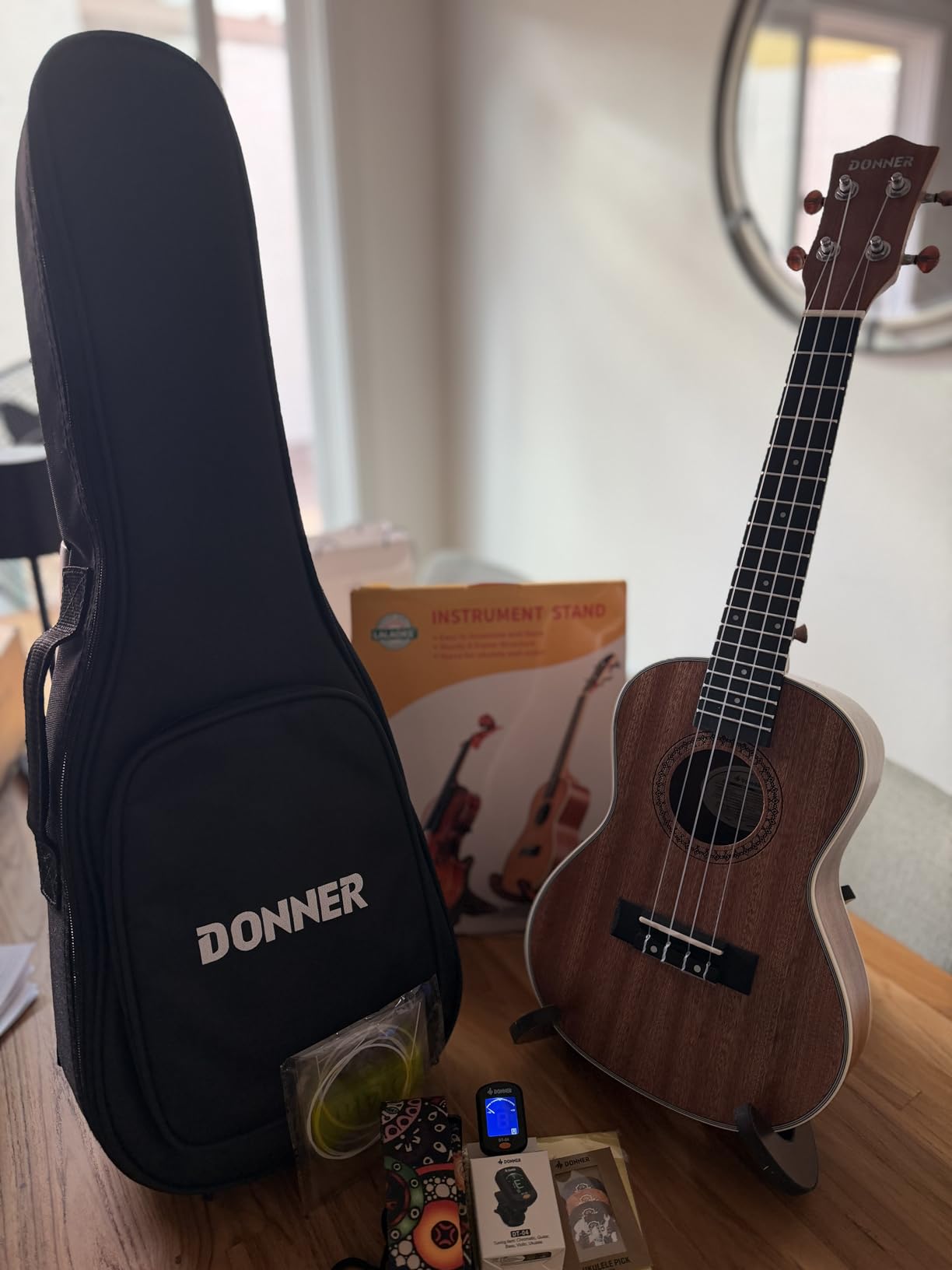 Donner Concert Ukulele Professional 23 Inch Mahogany Ukelele for Adult Beginner Ukele Bundle with Online Lesson Gig Bag Aquila String Pick Tuner Strap Cloth DUC-200D Dark customer photo 1