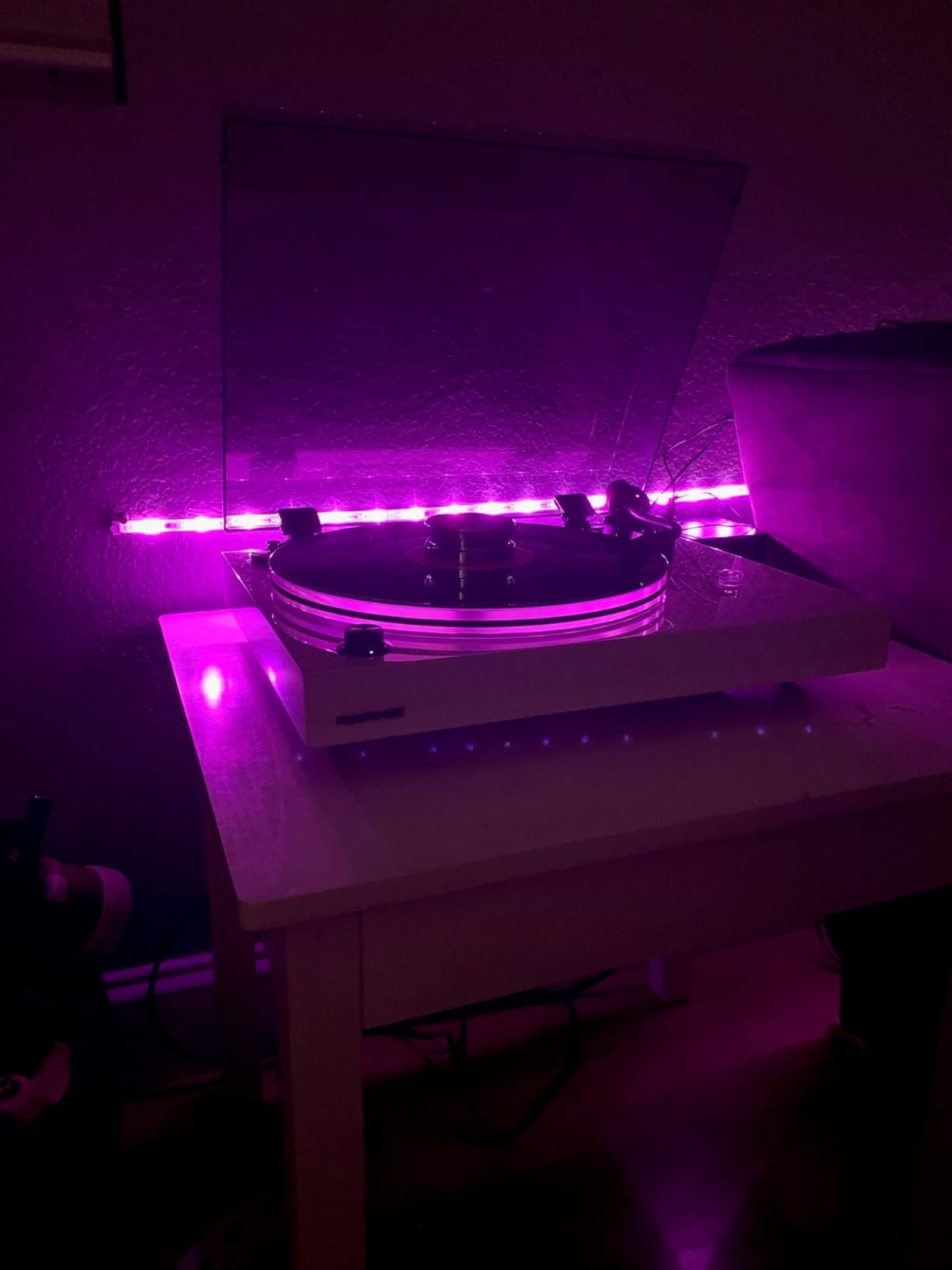 Fluance RT85 Reference High Fidelity Vinyl Turntable Record Player with Ortofon 2M Blue Cartridge, Acrylic Platter, Speed Control Motor, High Mass MDF Wood Plinth, Vibration Isolation Feet (Piano White) customer photo 2
