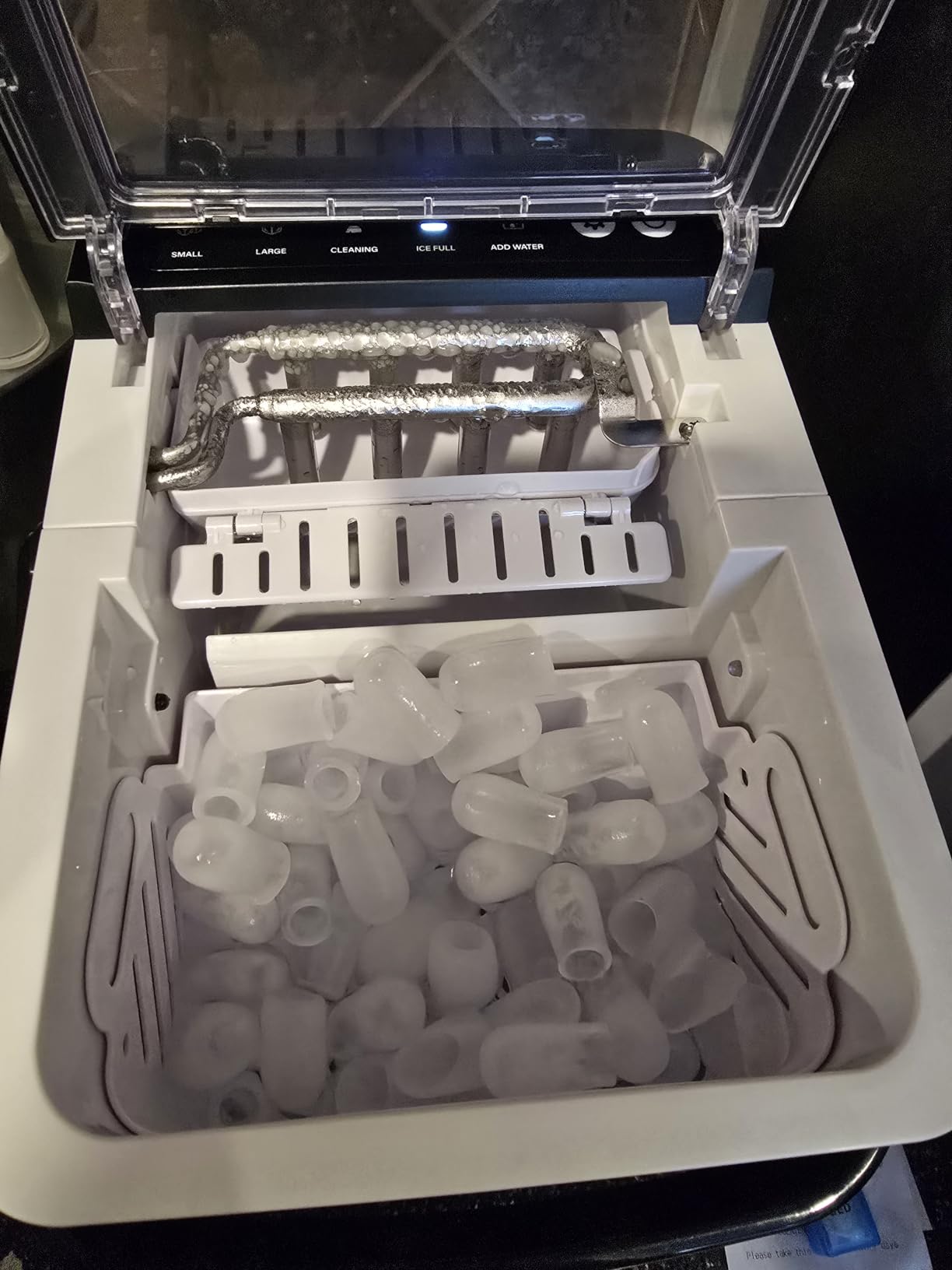 Igloo Automatic Self-Cleaning Portable Electric Countertop Ice Maker Machine with Handle, 26 Pounds in 24 Hours, 9 Ice Cubes Ready in 7 Minutes, with Ice Scoop and Basket customer photo 2