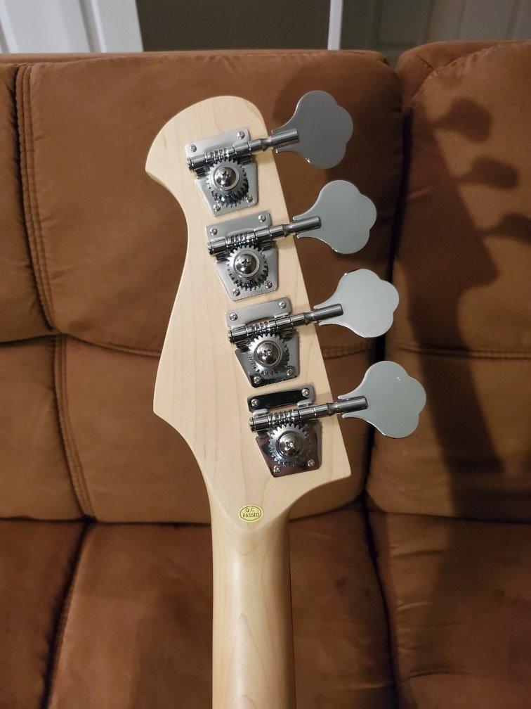 Donner Electric Bass 4 Strings Full-Size Guitar Kit PJ-Style (Black) | Standard Bass Electric Bass for Adults with Free Online Lesson, Gig Bag Guitar Strap and Guitar Cable Included, DPJ-100 customer photo 2