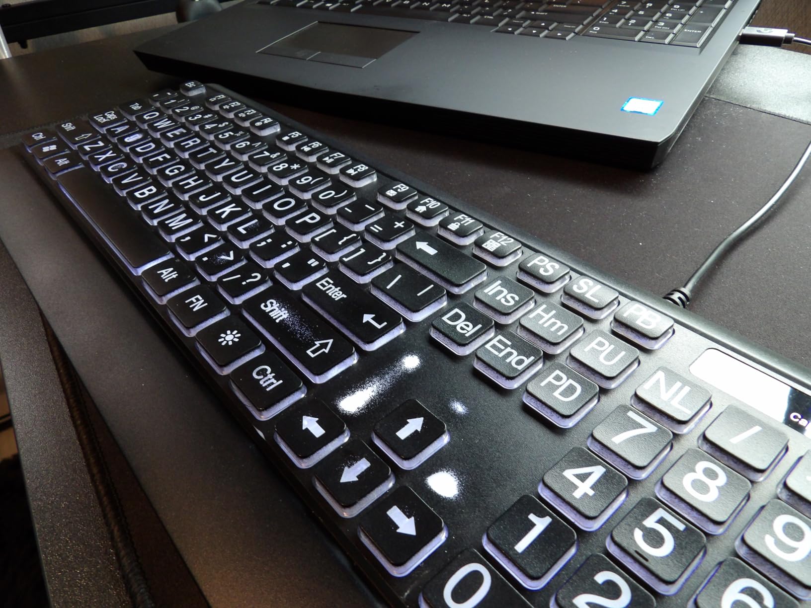 KOPJIPPOM Large Print Backlit Keyboard, Full Size Wired Computer Keyboard customer photo 2