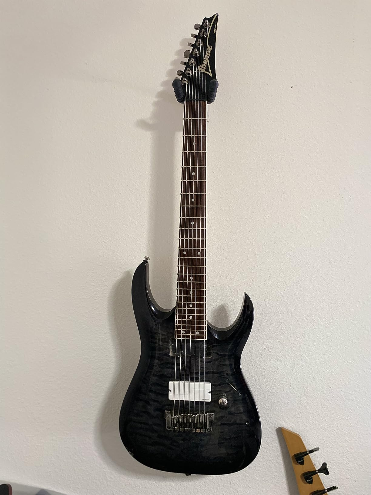 Ernie Ball 7-String Skinny Top Heavy Bottom Slinky Nickel Wound Electric Guitar Strings, 10-62 Gauge (P02615) customer photo 1