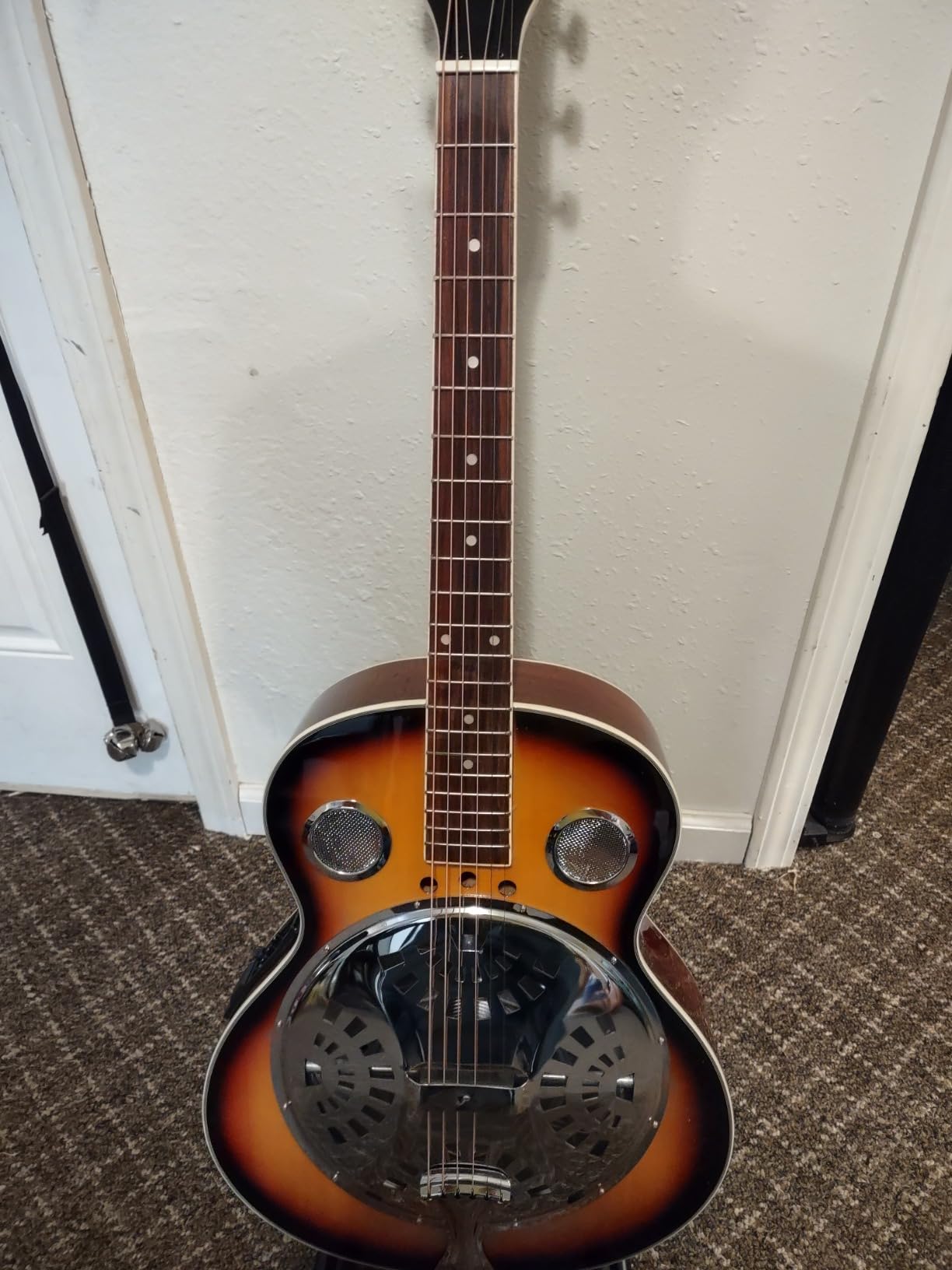 Pyle Resophonic Resonator Acoustic Electric Guitar Kit, 6 String Round Neck Sunburst Wood Body Guitar for Blues, Country & Slide, Built-in Preamp, Metal Cone, Gig Bag, Strap, Tuner, Strings & Picks customer photo 1