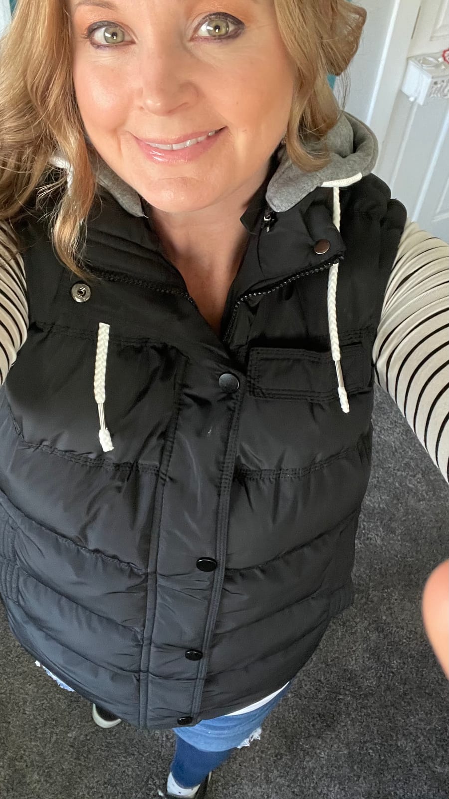 wantdo Women's Quilted Puffer Vest Outerwear Warm Winter Vest with Hood customer photo 1
