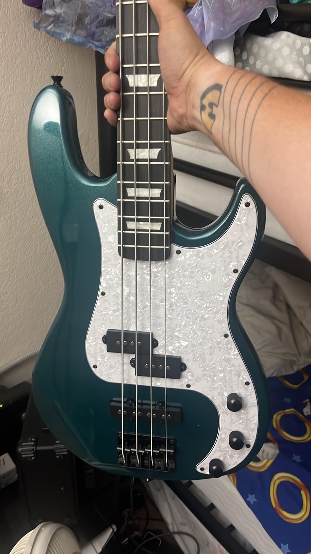 Ktaxon 4 String Electric Bass Guitar, Full-Size Right-Handed Beginner Kit customer photo 1