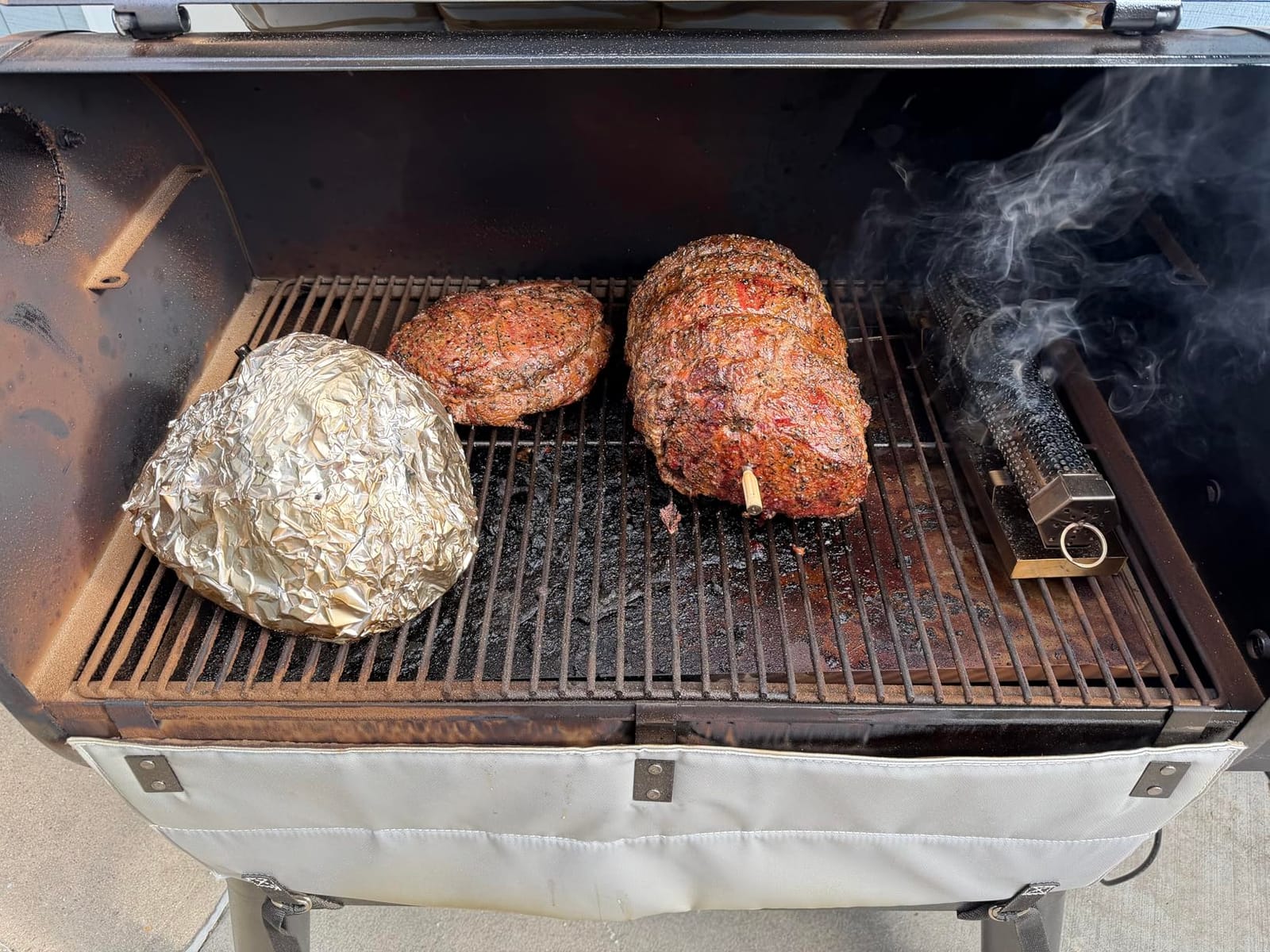 12'' Pellet Smoker Tube With a Stainless Steel Tray and Tube Cover customer photo 2