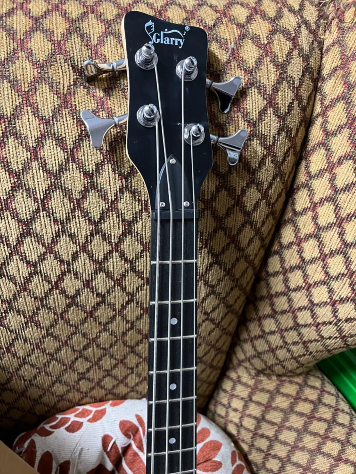 Ktaxon 36 Inch Bass Guitar 4 String Electric Bass Guitar (Compact-Natural) | Split Single Coil Pickup, Excellent Tone, Rosewood Fretboard, Mahogany Body | Full Equipment for Kids, Boys and Girls customer photo 1