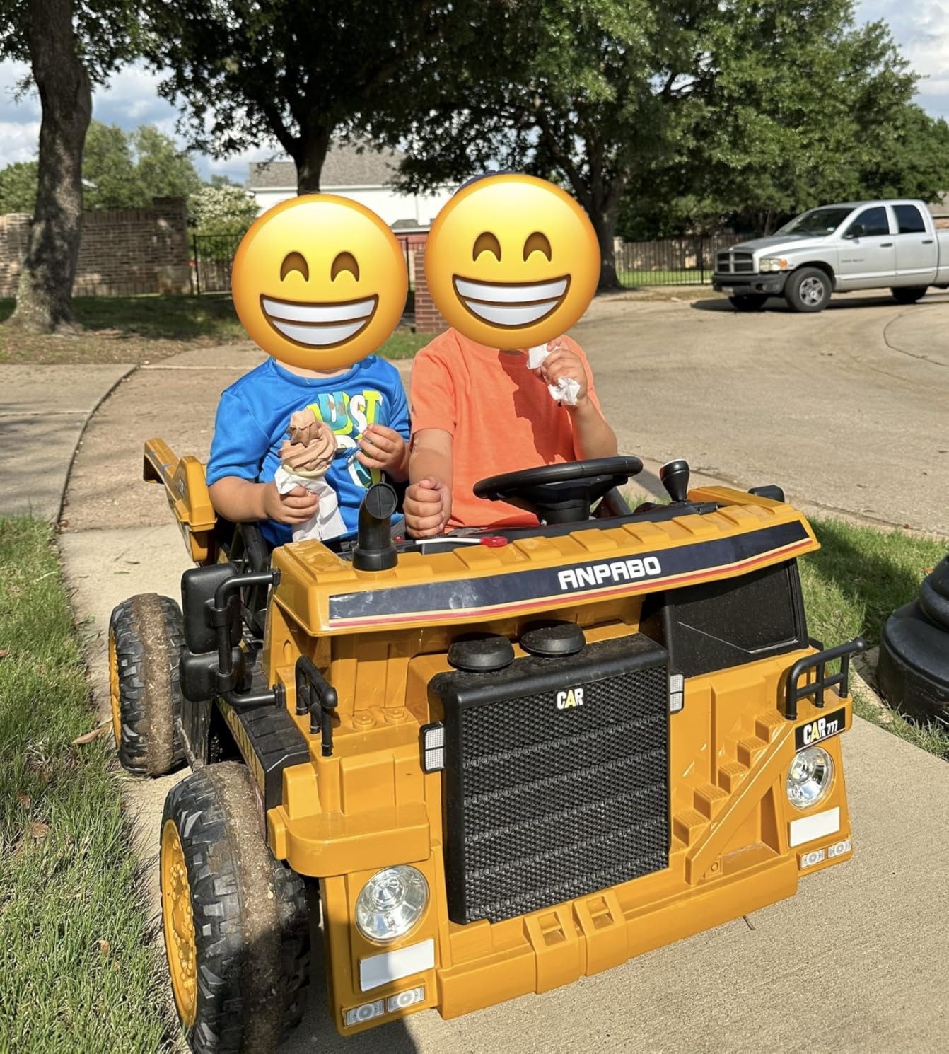ANPABO Ride on Dump Truck w/Remote Control, 2 Seater, Electric Dump Bed customer photo 1