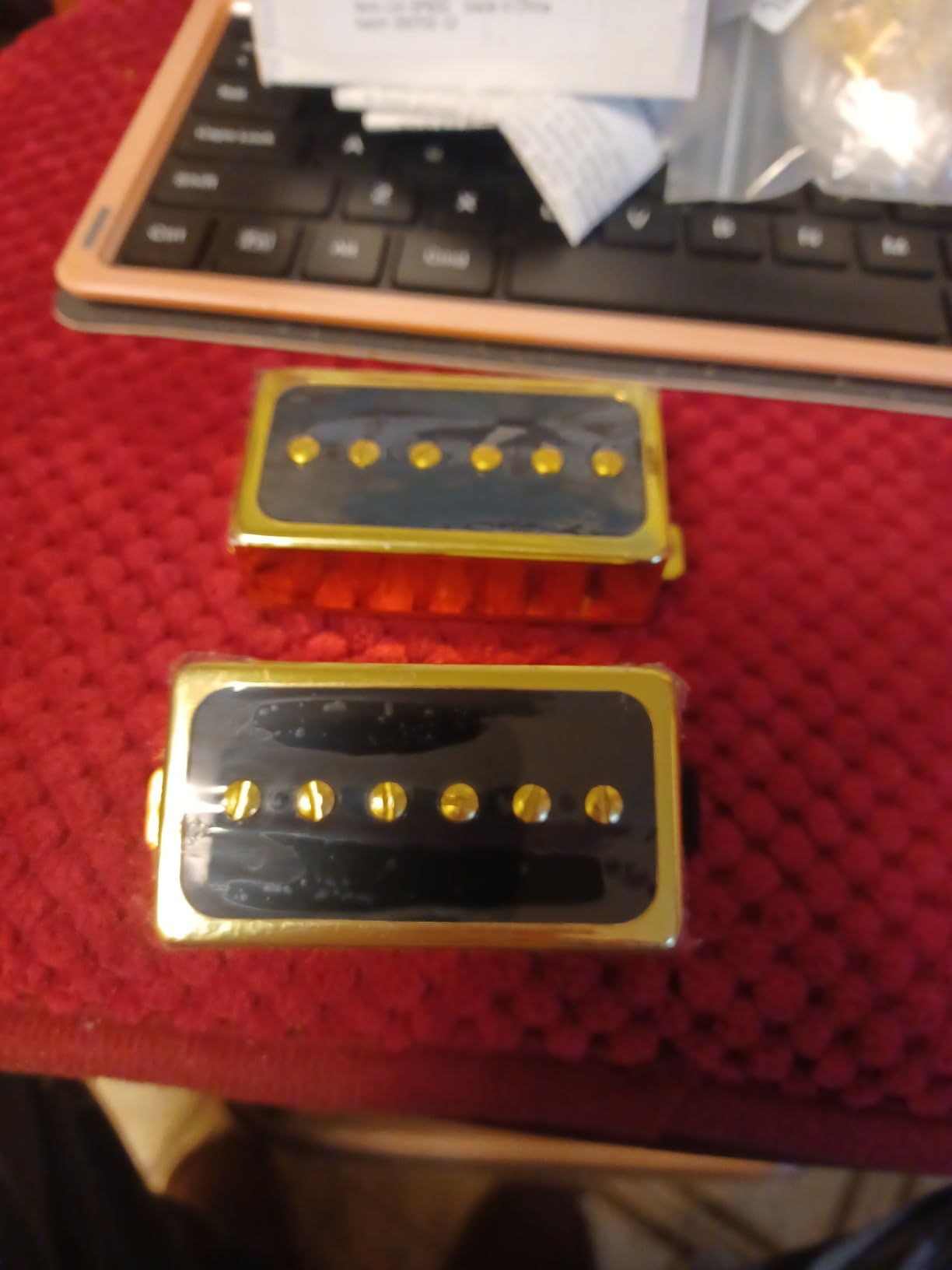 Humbucker-Sized P90-Style Single Coil Pickup Set Alnico 5 Wax Potted Pickup Replacement parts for Electric Guitar with HH Openning, Black Gold customer photo 1