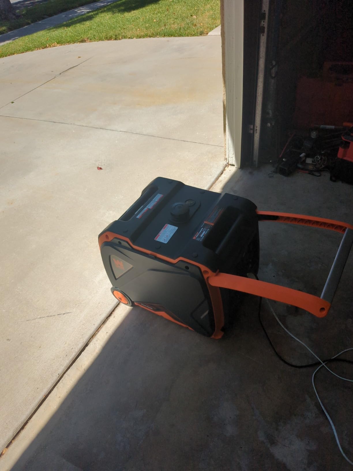 WEN 56455i Super Quiet 4500-Watt RV-Ready Portable Inverter Generator with Fuel Shut-Off and Electric Start Black customer photo 1