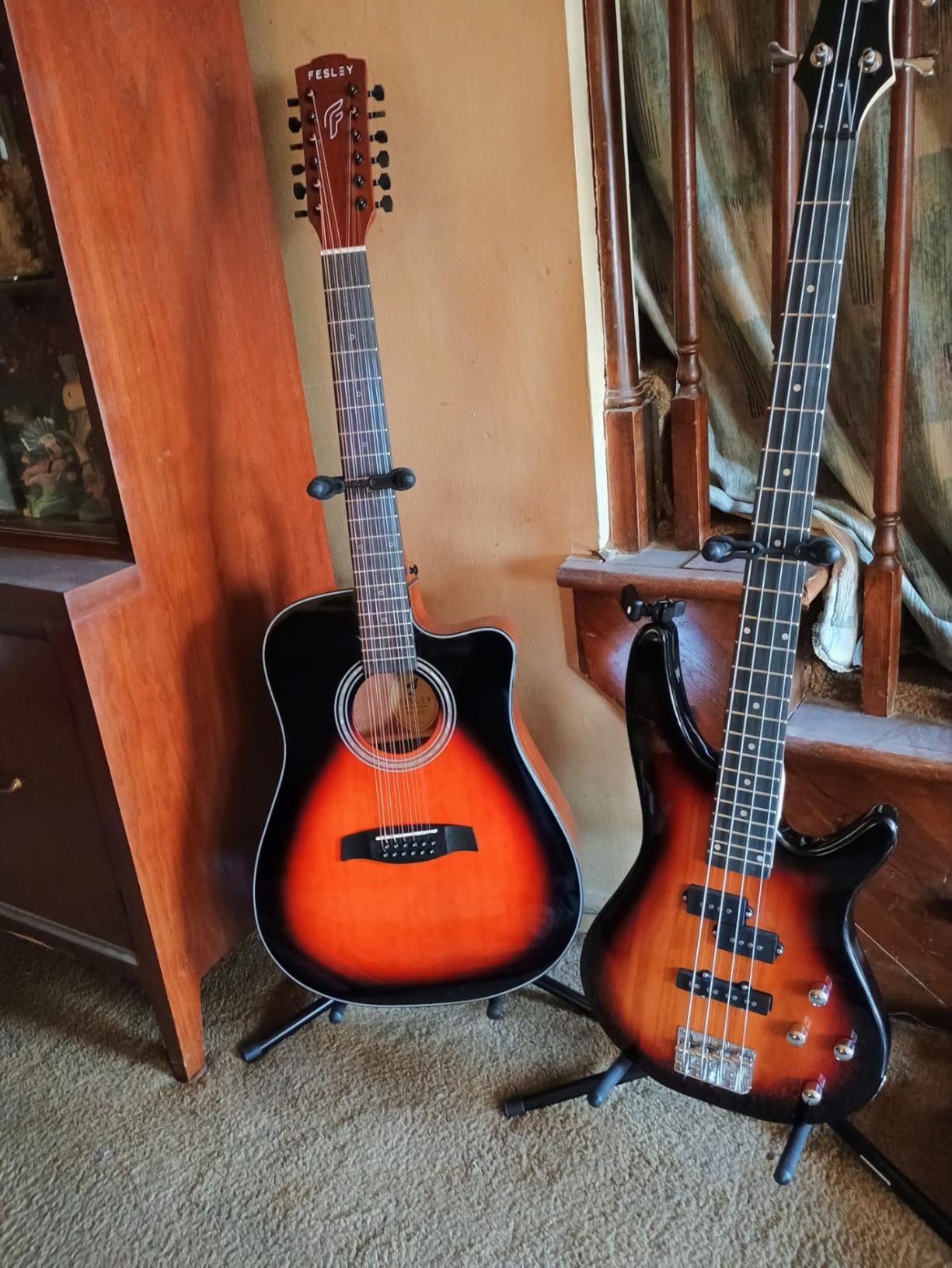 Ktaxon Electric Bass Guitar 5 String Bass Guitar Kit - Classic Black with 20W Amp customer photo 1