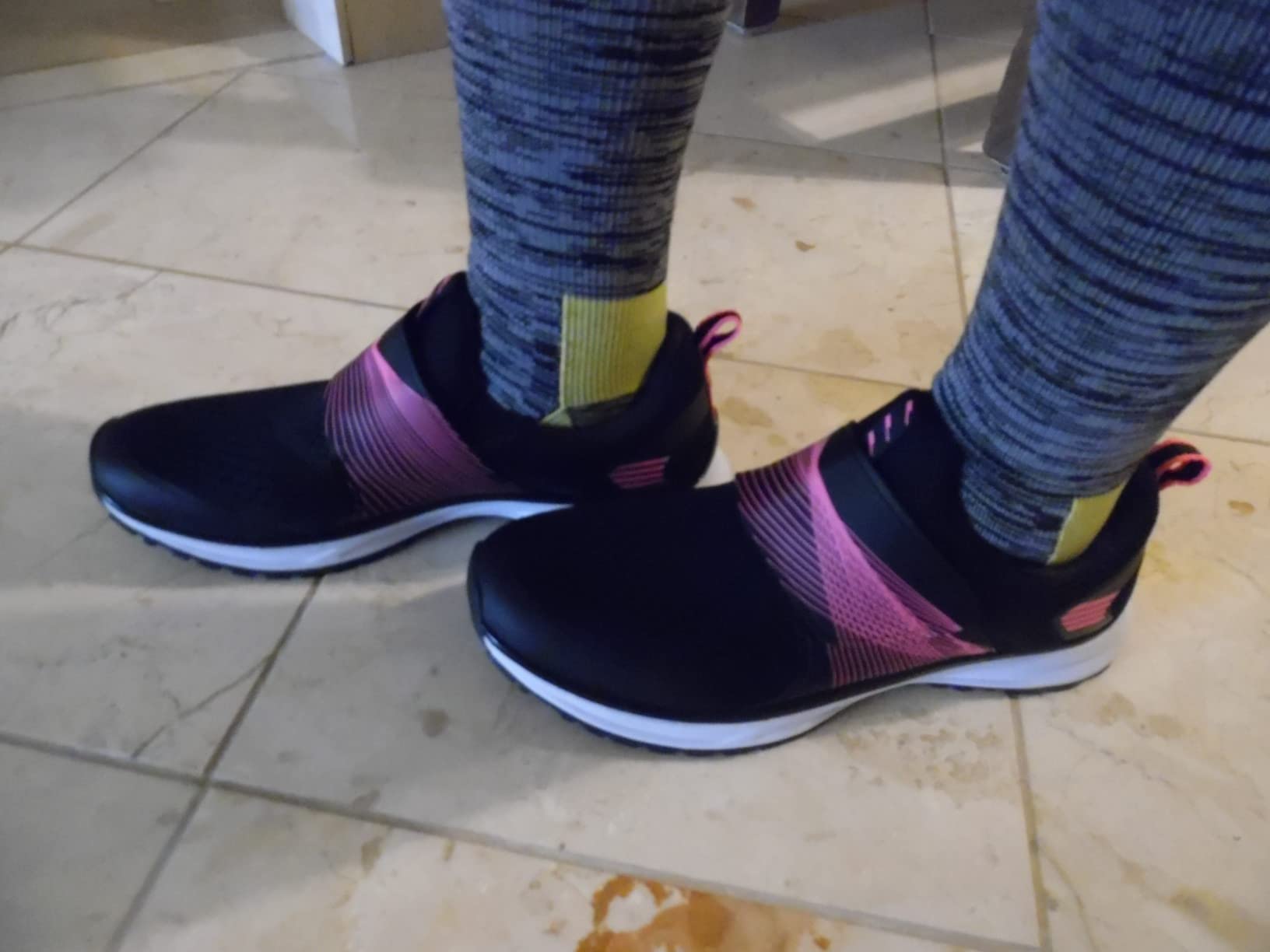 Women's Indoor and Outdoor Cycling Shoes - Comfortable and Breathable - Compatible With SPD Cleats customer photo 1