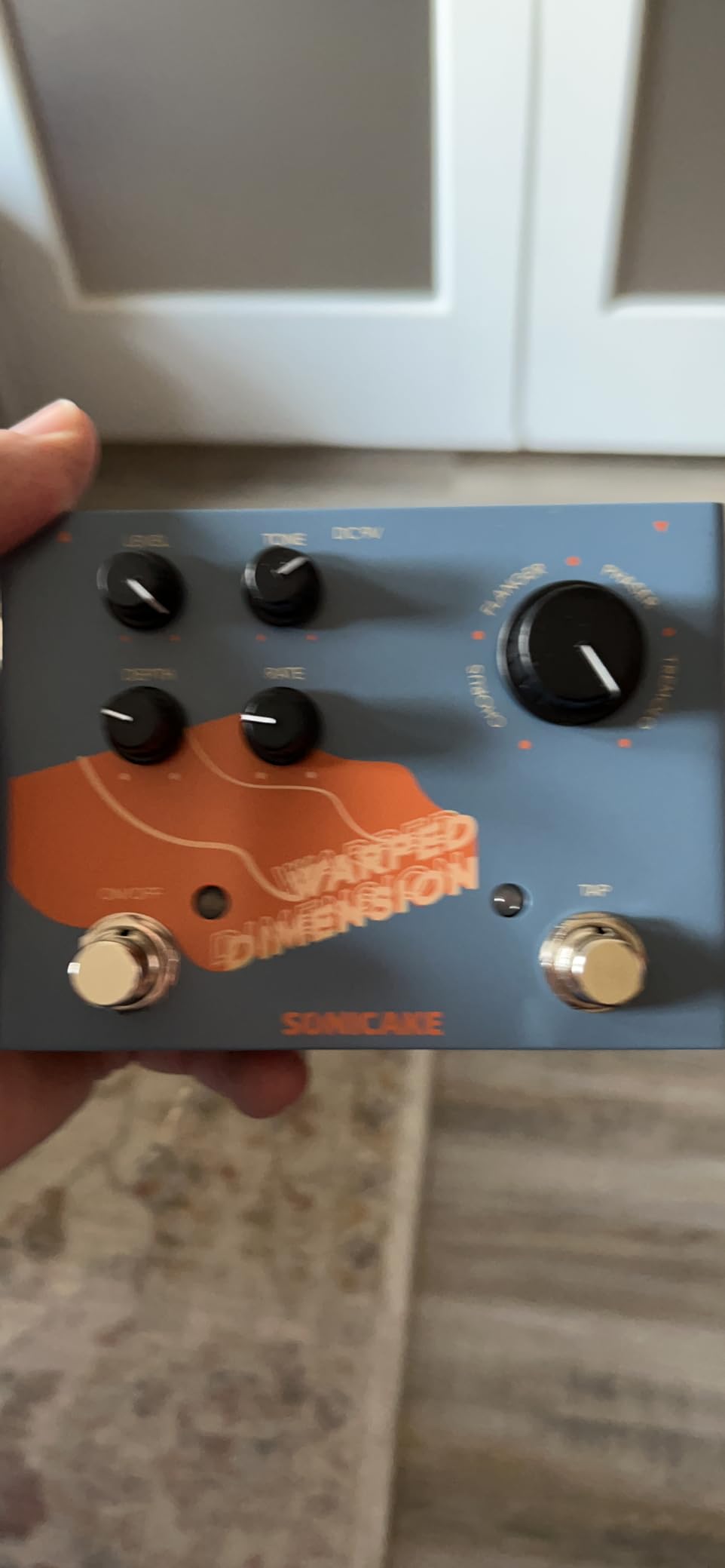 SONICAKE Modulation Guitar Effects Pedal 4 Mode of Chorus, Flanger, Phaser & Tremolo Digital Warped Dimension customer photo 2