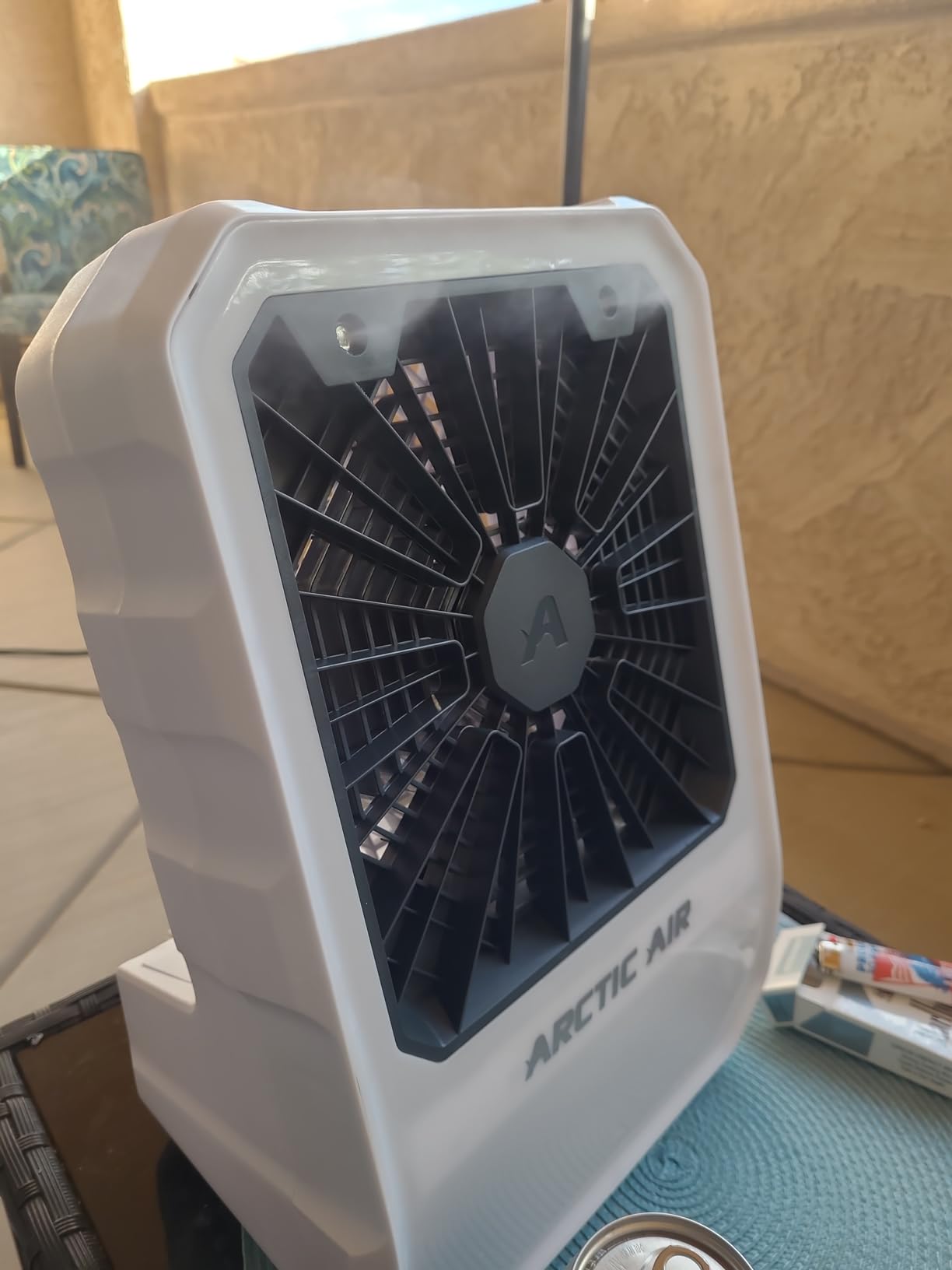 Arctic Air Outdoor Evaporative Cooler, Portable & Ultra-Quiet Air Cooler with 4 Fan Speeds, USB Rechargeable, 6-Hour Battery Life, Great for the Beach, Pool, Deck, Garden & More,White customer photo 2