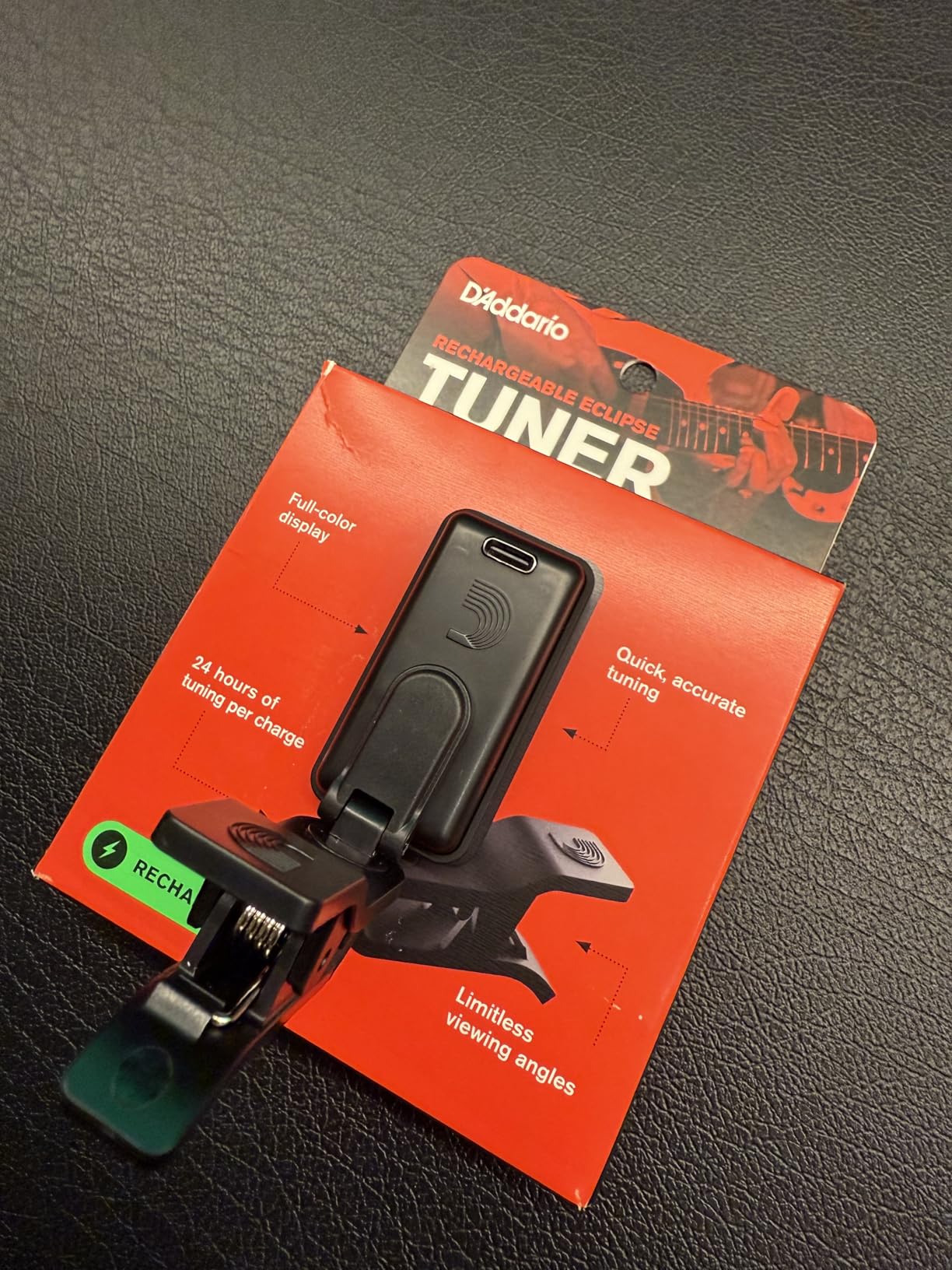 D'Addario Eclipse Rechargeable Headstock Clip-On Guitar Tuner, Black customer photo 1
