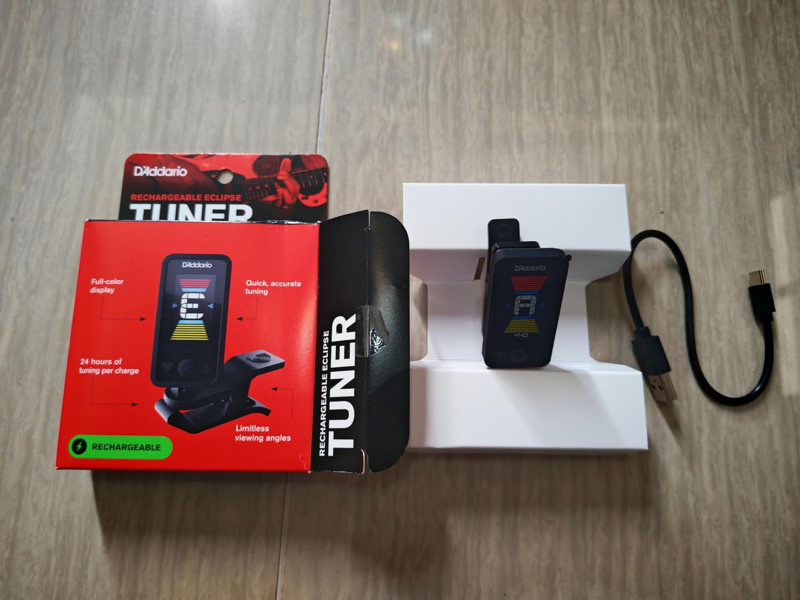 D'Addario Eclipse Rechargeable Headstock Clip-On Guitar Tuner, Black customer photo 2