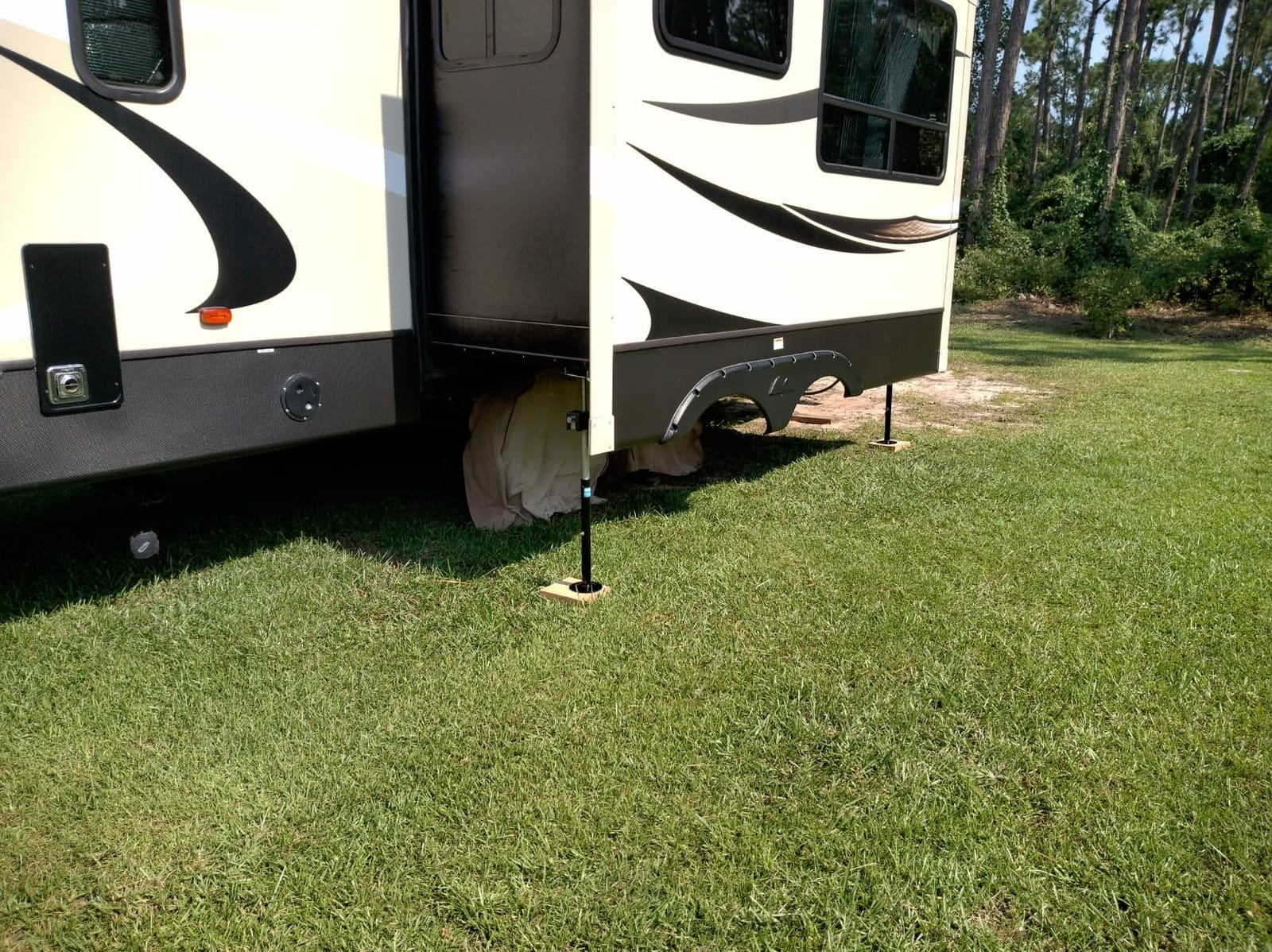 Kohree RV Slide Out Supports, Set of 2 customer photo 2