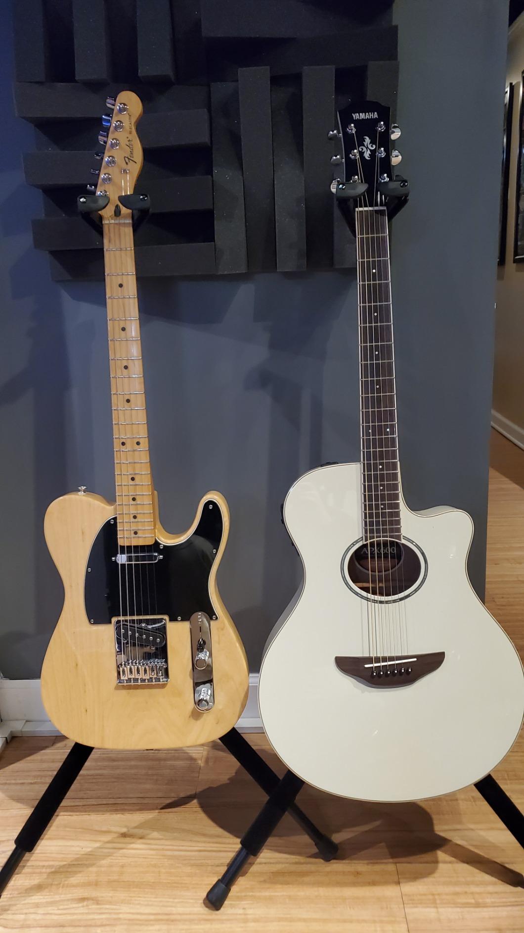 Yamaha APX600M Thin Body Acoustic-Electric Guitar, Matte Finish customer photo 1