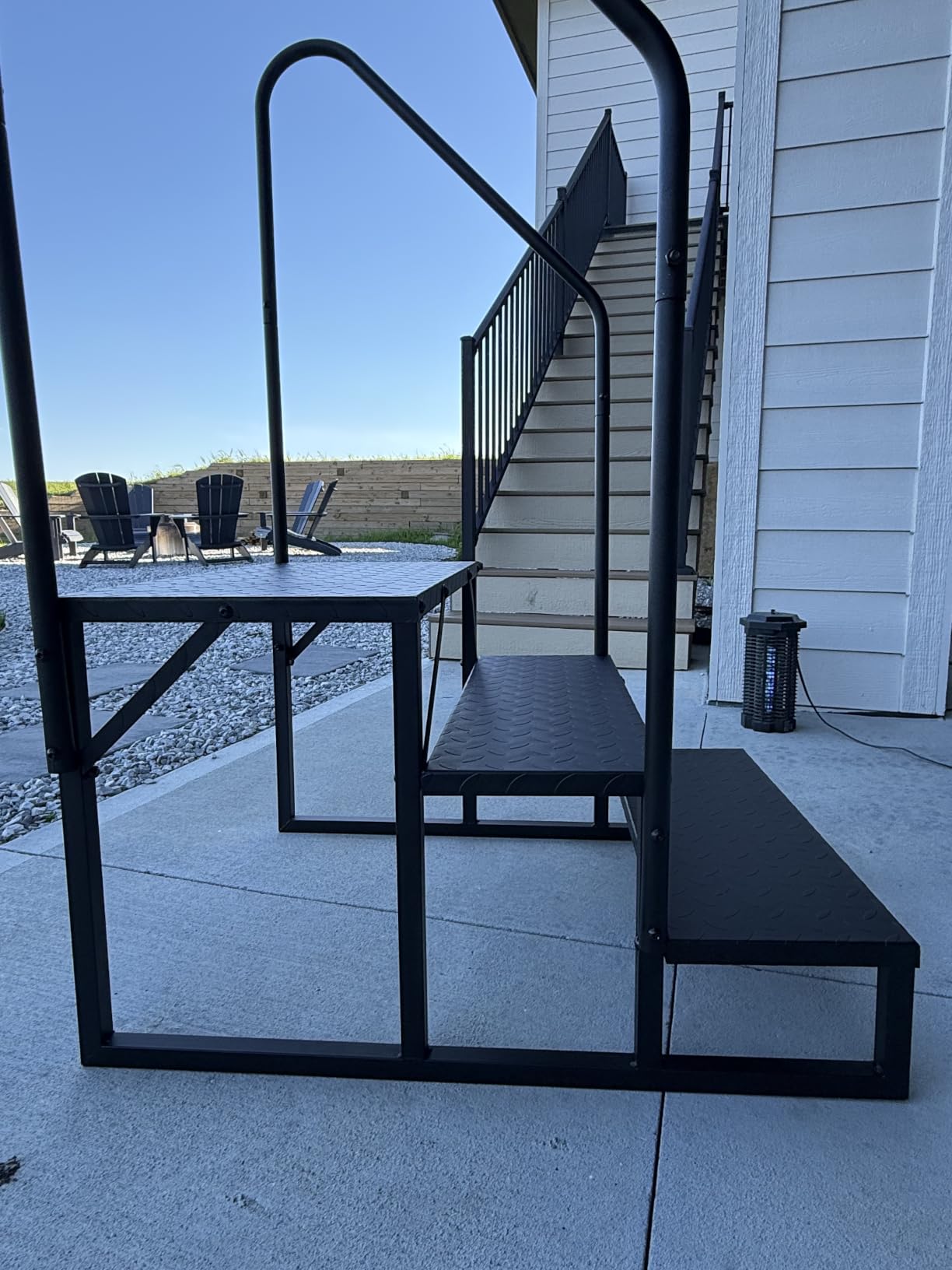 3 Step RV Stairs with Handrail, 660LBS Heavy Duty Anti-Slip Metal Steps, Detachable Outdoor Stairs for Hot Tub/5th Wheel/Pool/Mobile Home customer photo 1