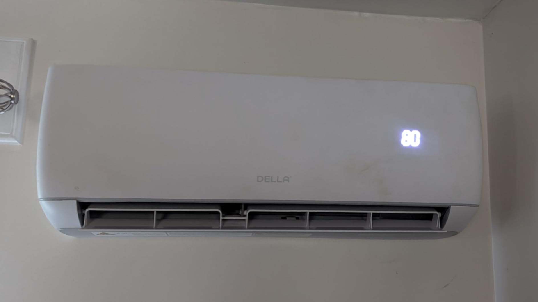 DELLA Motto Series 12000 BTU 20 SEER2 115V Mini Split AC, Cools Up to 550 Sq.Ft, Works with Alexa and Wifi, Ductless Inverter System Air Conditioner, Pre-Charged Heat Pump and 16.4ft Kits customer photo 1
