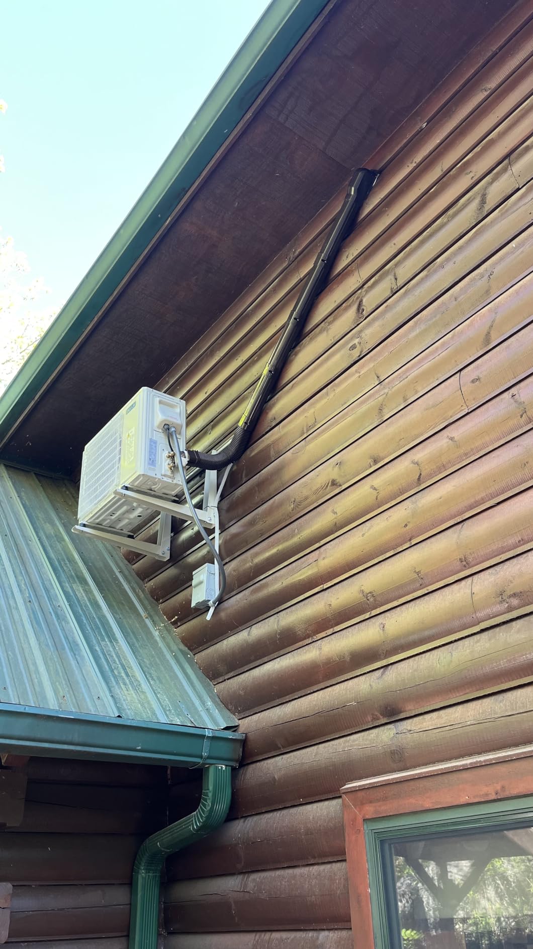 DELLA Motto Series 12000 BTU 20 SEER2 115V Mini Split AC, Cools Up to 550 Sq.Ft, Works with Alexa and Wifi, Ductless Inverter System Air Conditioner, Pre-Charged Heat Pump and 16.4ft Kits customer photo 2