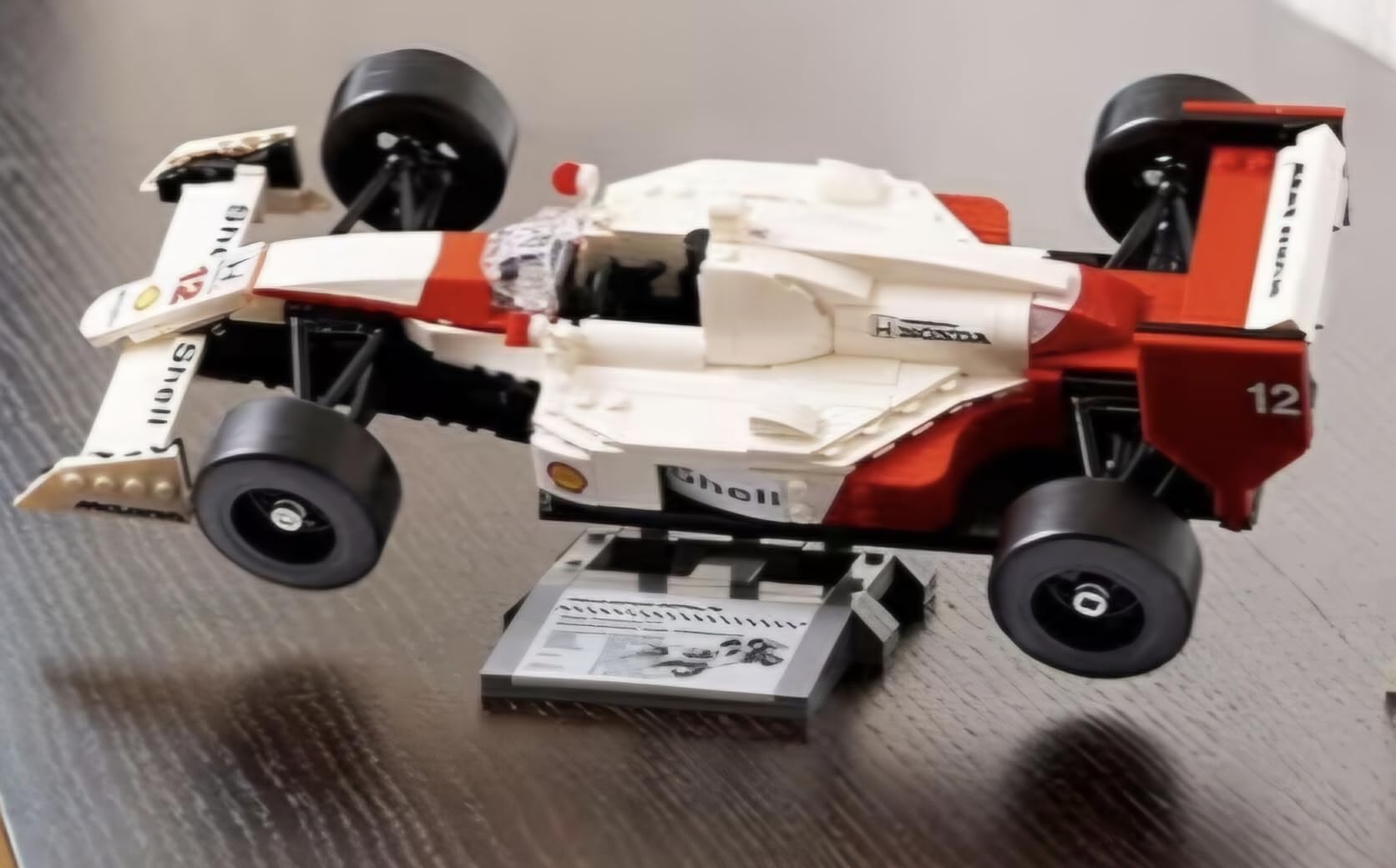 LEGO Icons McLaren MP4/4 & Ayrton Senna Minifigure Model Car Kit - Buildable F1 McLaren Set for Adults, Ages 18+ - Gift for Birthdays - 10330 customer photo 2