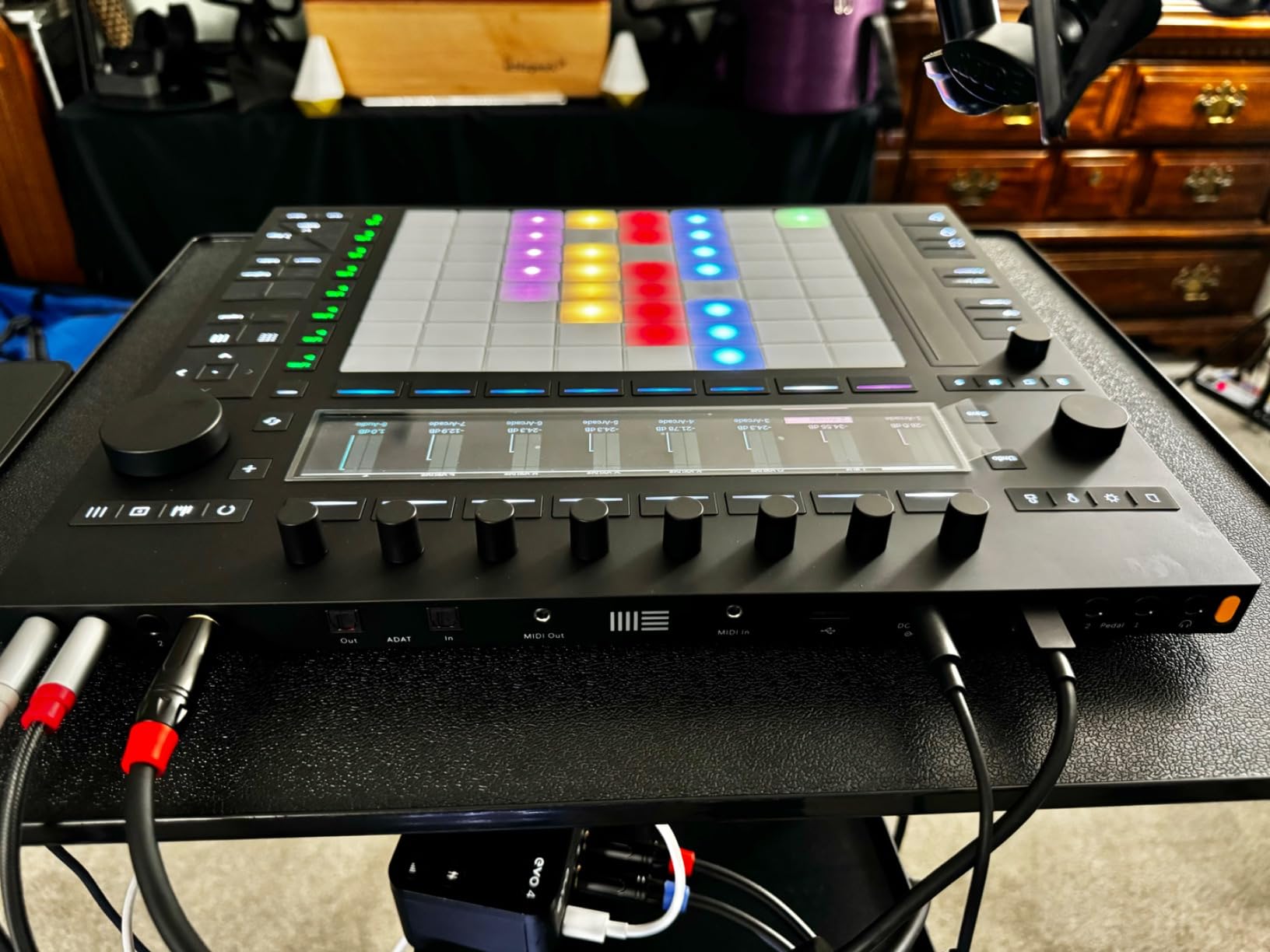 Push 3 Desktop Controller Workstation w/Audio Interface customer photo 1