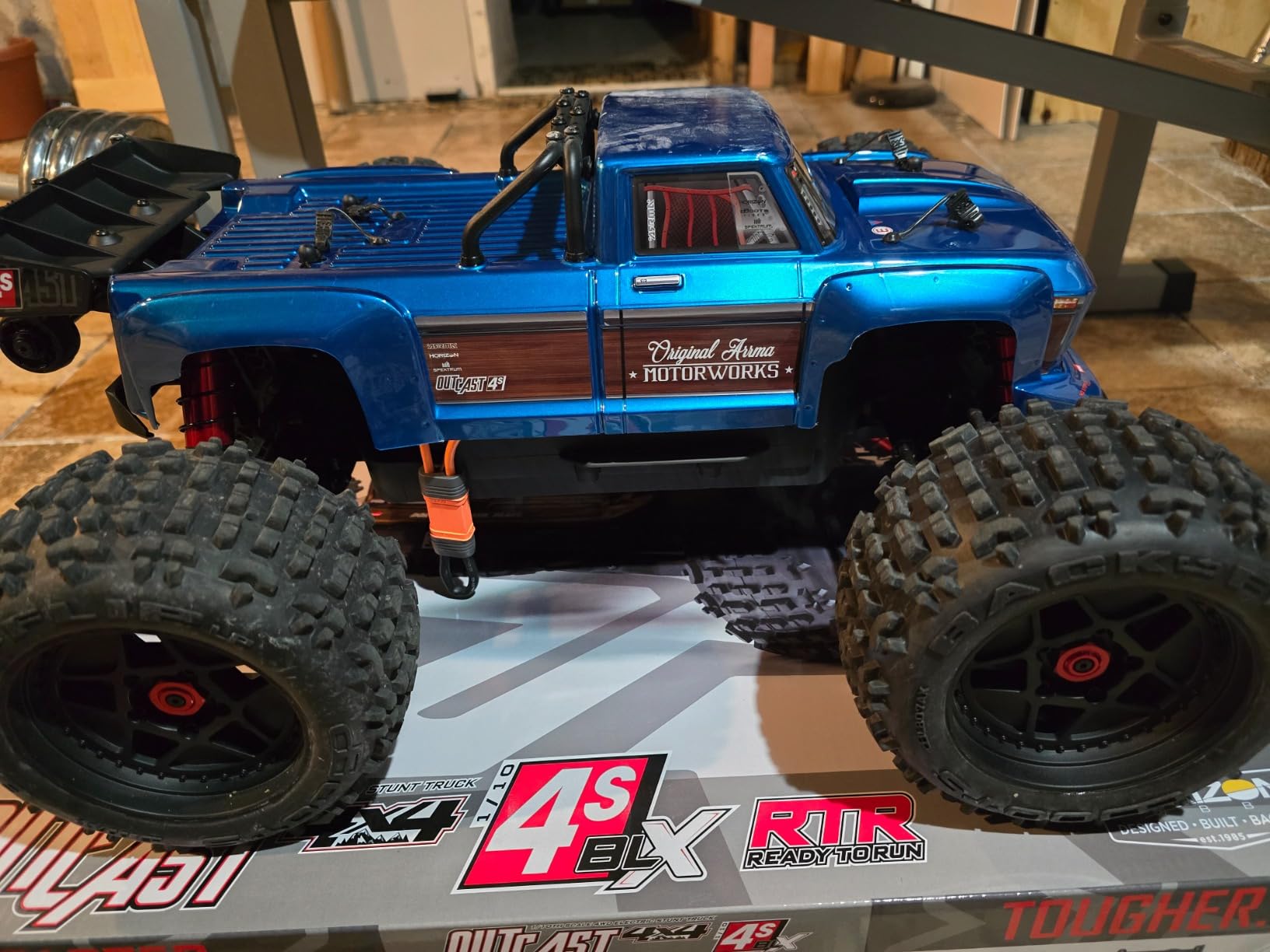 ARRMA RC Truck Outcast 4X4 4S BLX 1/10TH 4WD Stunt Truck RTR (Battery and Charger Not Included), Gunmetal, ARA4410V2T3 customer photo 1