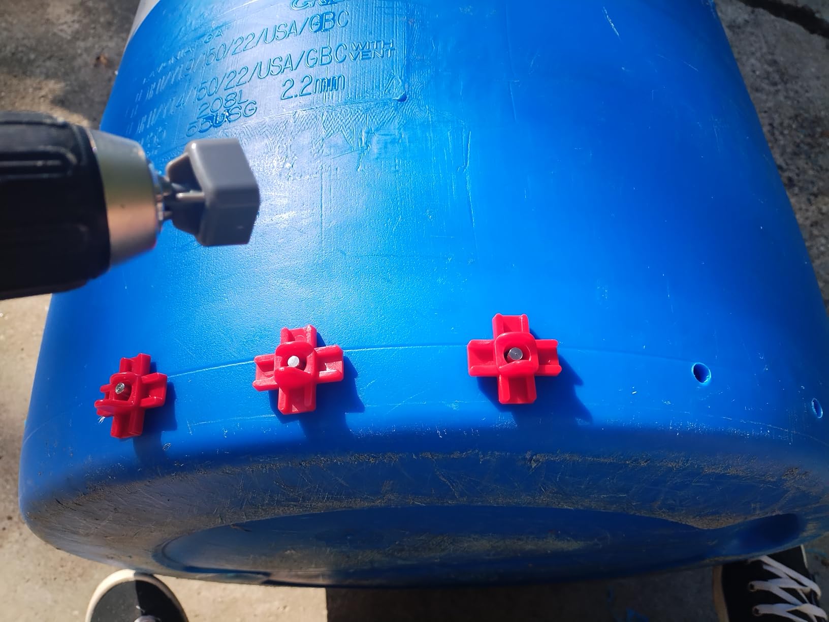 15 Pack Horizontal Chicken Waterer Nipples,Leakproof Chicken Nipple Water for Poultry Coop, Durable ABS Plastic & Stainless Steel, Water Saving Design,with Drill Bits customer photo 2