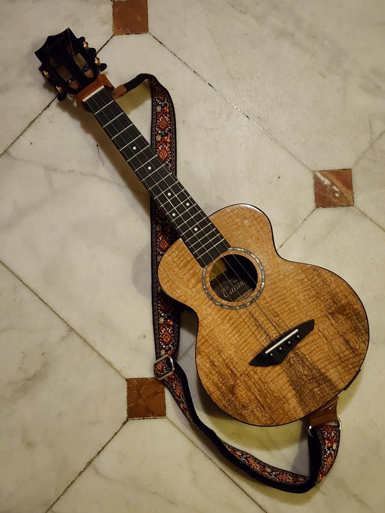 Caramel Glossy All Solid Mango Tenor Acoustic Electric Ukulele customer photo 2