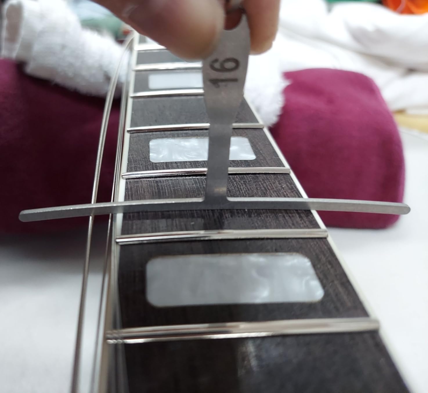 Redid Semi-Hollow Body Electric Guitar RD-100 Jazz Guitar with F-Hole, Maple neck, humbucker Pickups (Black) customer photo 2
