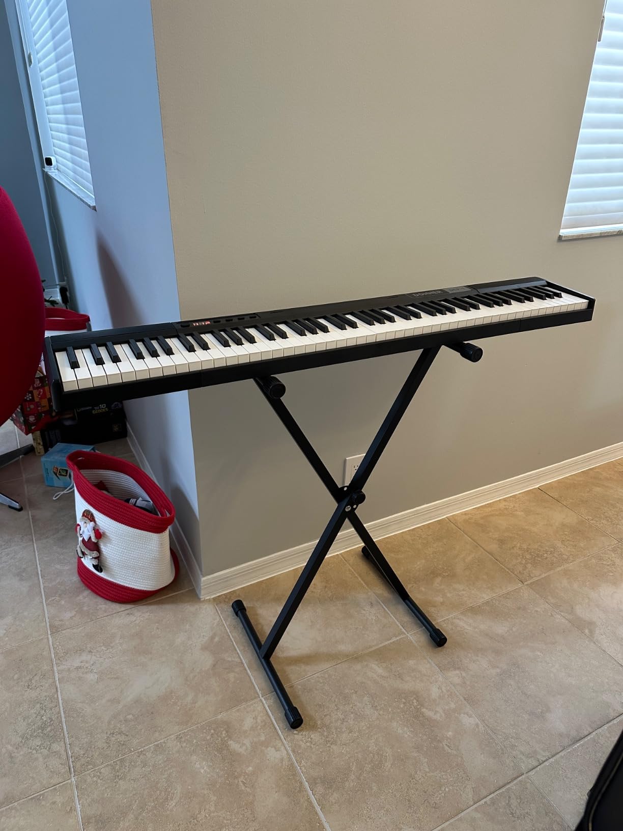 Donner Piano Keyboard 88 Keys, Beginner Digital Piano Velocity-Sensitive Keys, Portable Electric Piano with Stand, Sustain Pedal, Carrying Case and Keyboard Stickers, DEP-1 customer photo 2