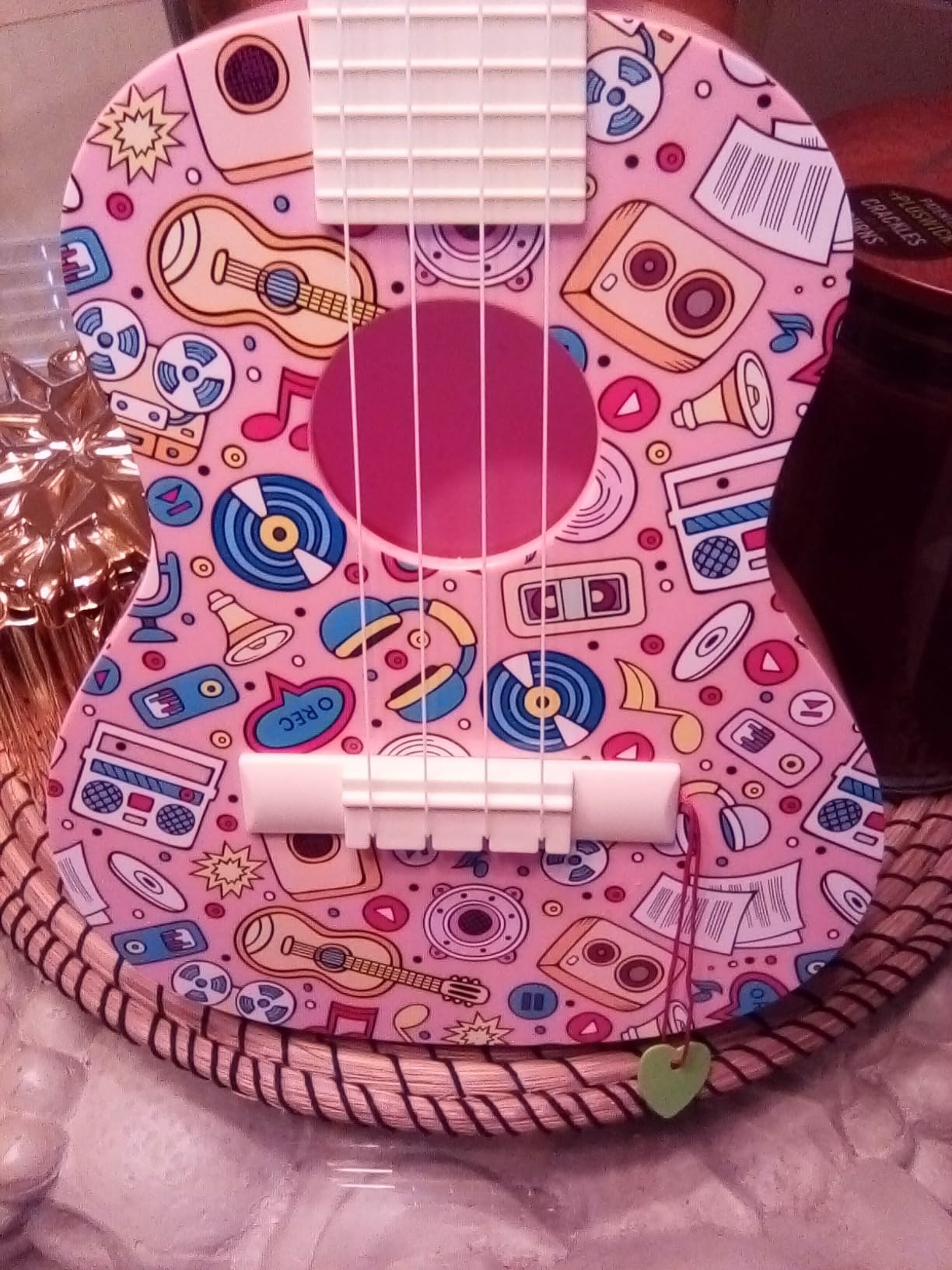 LeeQee 21in Ukulele Guitar for Kids, Graffiti Toy Guitar with Picks, Pink | 4 Sturdy Nylon Strings, Lightweight Beginner Musical Instrument for Toddlers Boys and Girls Ages 3-12, Colorful Design customer photo 1