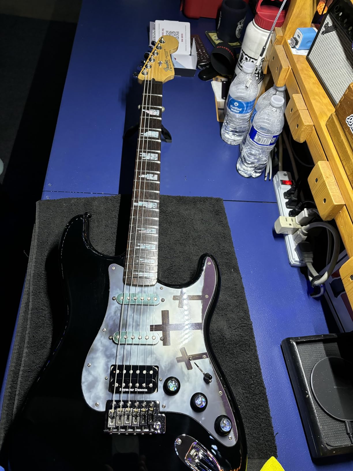 Ernie Ball John Mayer Silver Slinky Nickel Wound Electric Guitar Strings - 10.5-47 customer photo 2